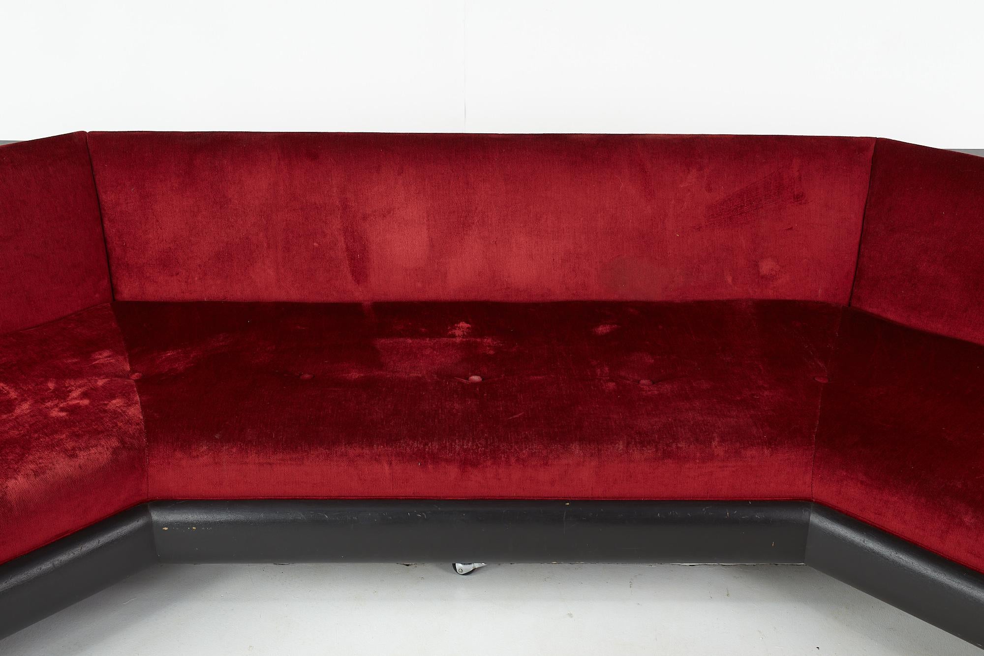Adrian Pearsall für Craft Associates Ebonisiertes Boomerang-Sofa aus der Mitte des Jahrhunderts im Zustand „Gut“ im Angebot in Countryside, IL