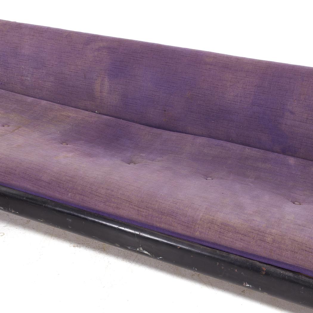 Adrian Pearsall for Craft Associates Mid Century Grand Boomerang Sofa In Good Condition For Sale In Countryside, IL
