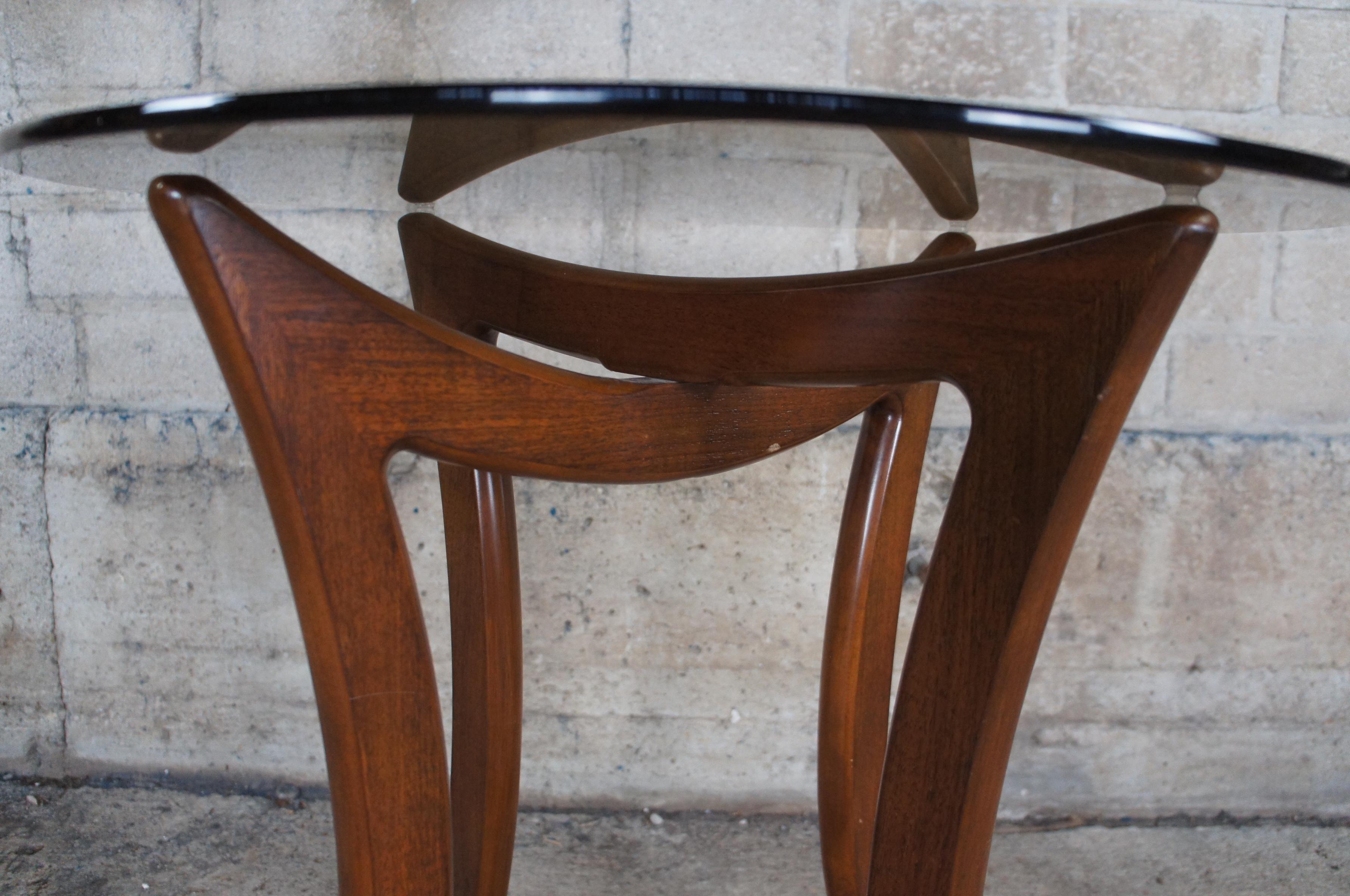 Adrian Pearsall for Craft Associates Mid Century Modern Walnut Glass Side Table For Sale 2