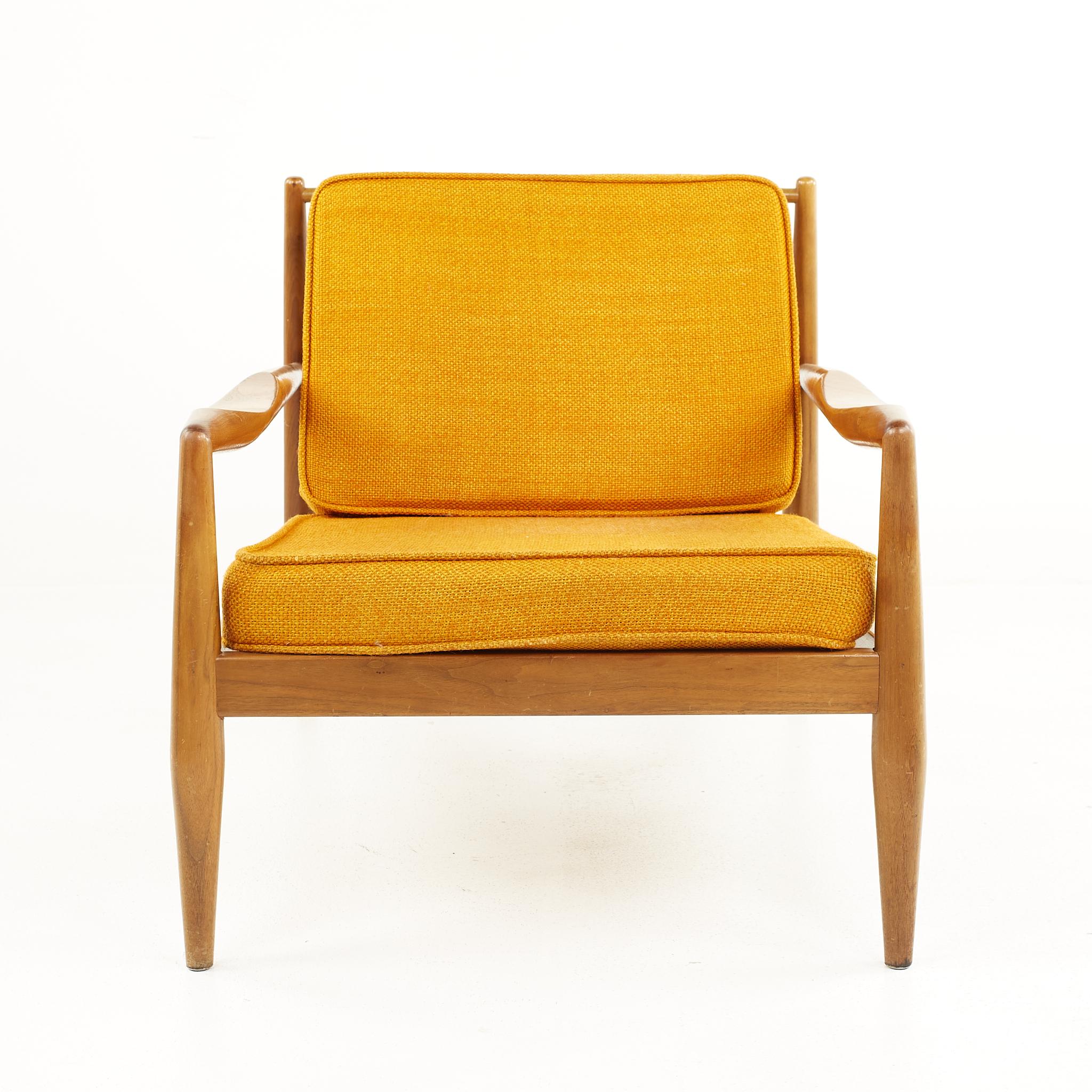 Adrian Pearsall for Craft Associates mid century spindle back lounge chair 

The chair measures: 27.25 wide x 35.5 deep x 27 high, with a seat height of 11.5 inches and arm height/chair clearance of 19.5 inches

All pieces of furniture can be