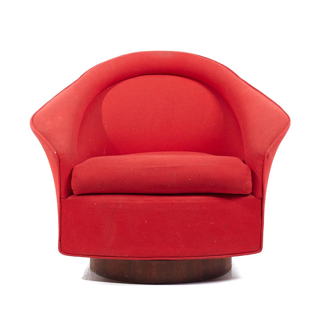 Adrian Pearsall für Craft Associates Dreh-Loungesessel aus der Mitte des Jahrhunderts

Dieser Stuhl misst: 36 breit x 29 tief x 30,25 Zoll hoch, mit einer Sitzhöhe von 16,5 Zoll und Armhöhe/Stuhlabstand von 22 Zoll

Alle Möbelstücke sind in einem so