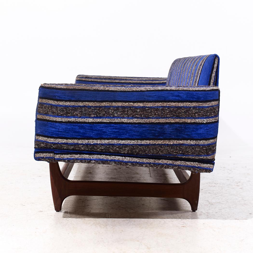 Fine XX secolo Adrian Pearsall per Craft Associates Divano Gondola in legno di noce del Medioevo in vendita