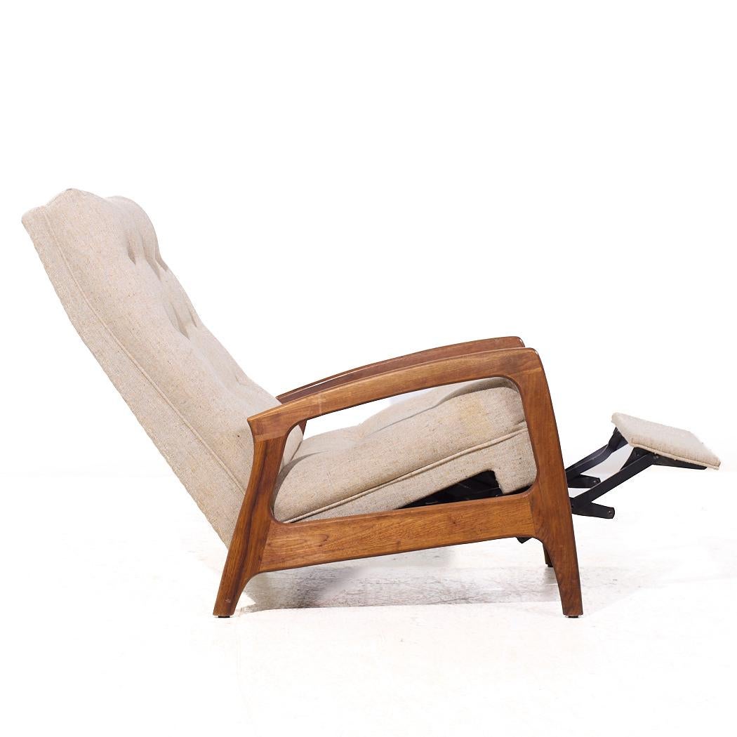 Adrian Pearsall für Craft Associates Nussbaum-Liegestuhl aus der Jahrhundertmitte im Angebot 1