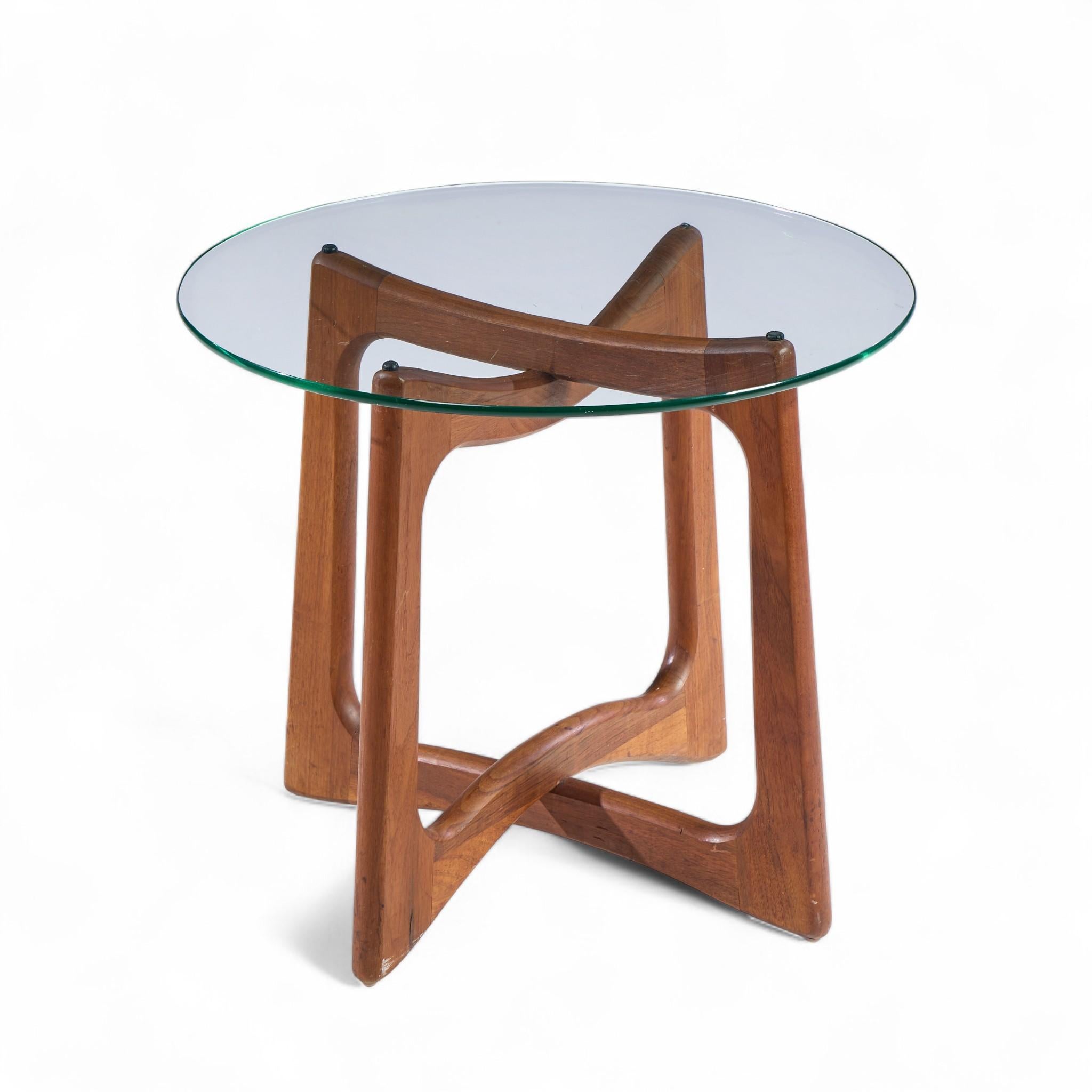 Adrian Pearsall for Craft Associates Mid Century Walnut Side Tables - Pair en vente 3