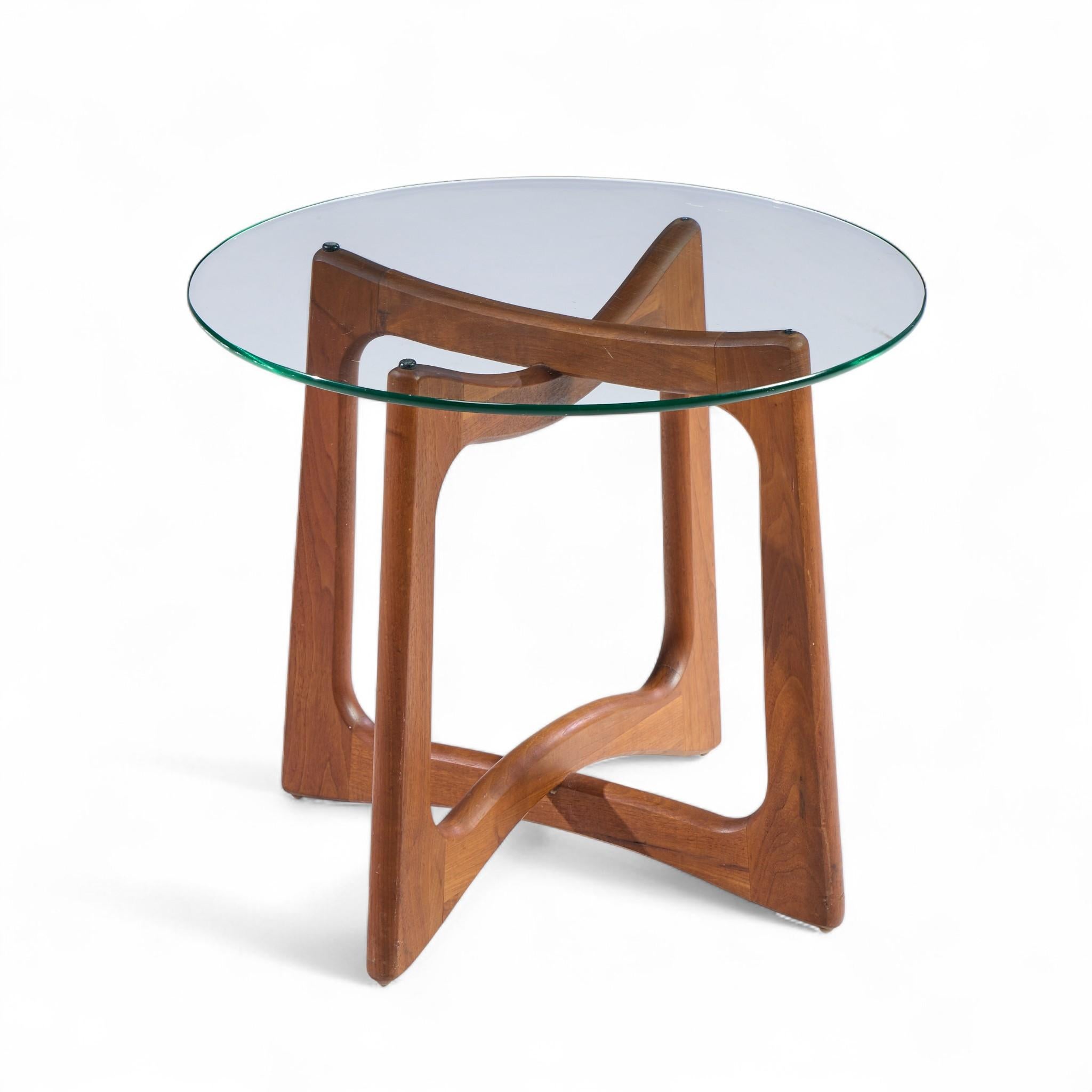 Adrian Pearsall for Craft Associates Mid Century Walnut Side Tables - Pair en vente 4