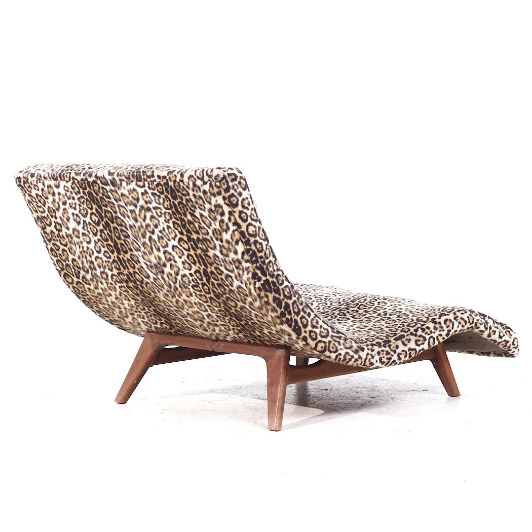 Américain Adrian Pearsall pour Craft Associates Chaise à vagues en noyer du milieu du siècle dernier en vente