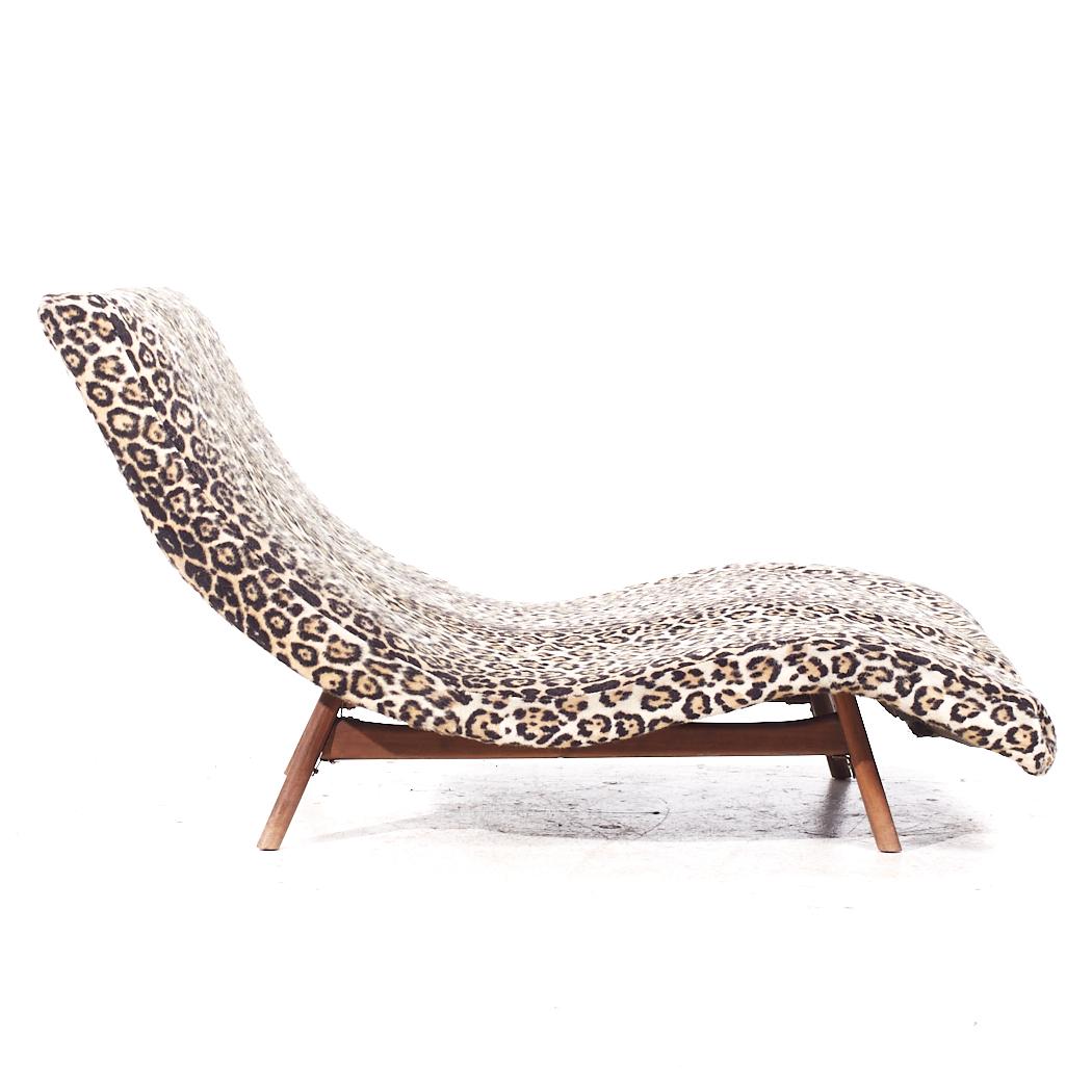 Tissu d'ameublement Adrian Pearsall pour Craft Associates Chaise à vagues en noyer du milieu du siècle dernier en vente