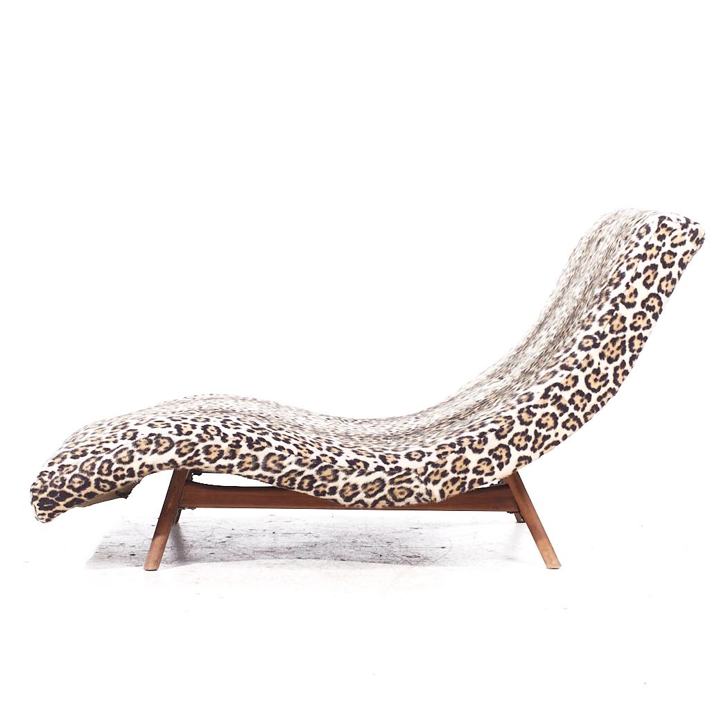 Adrian Pearsall pour Craft Associates Chaise à vagues en noyer du milieu du siècle dernier en vente 1
