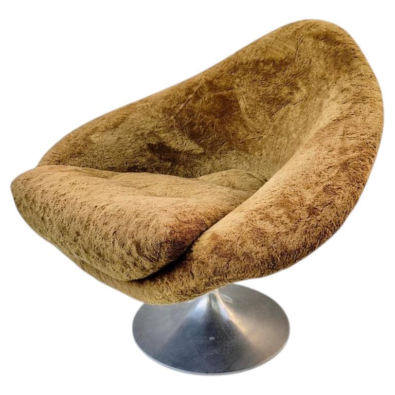 Adrian Pearsall for Craft Associates rotating triangle Lounge Chair