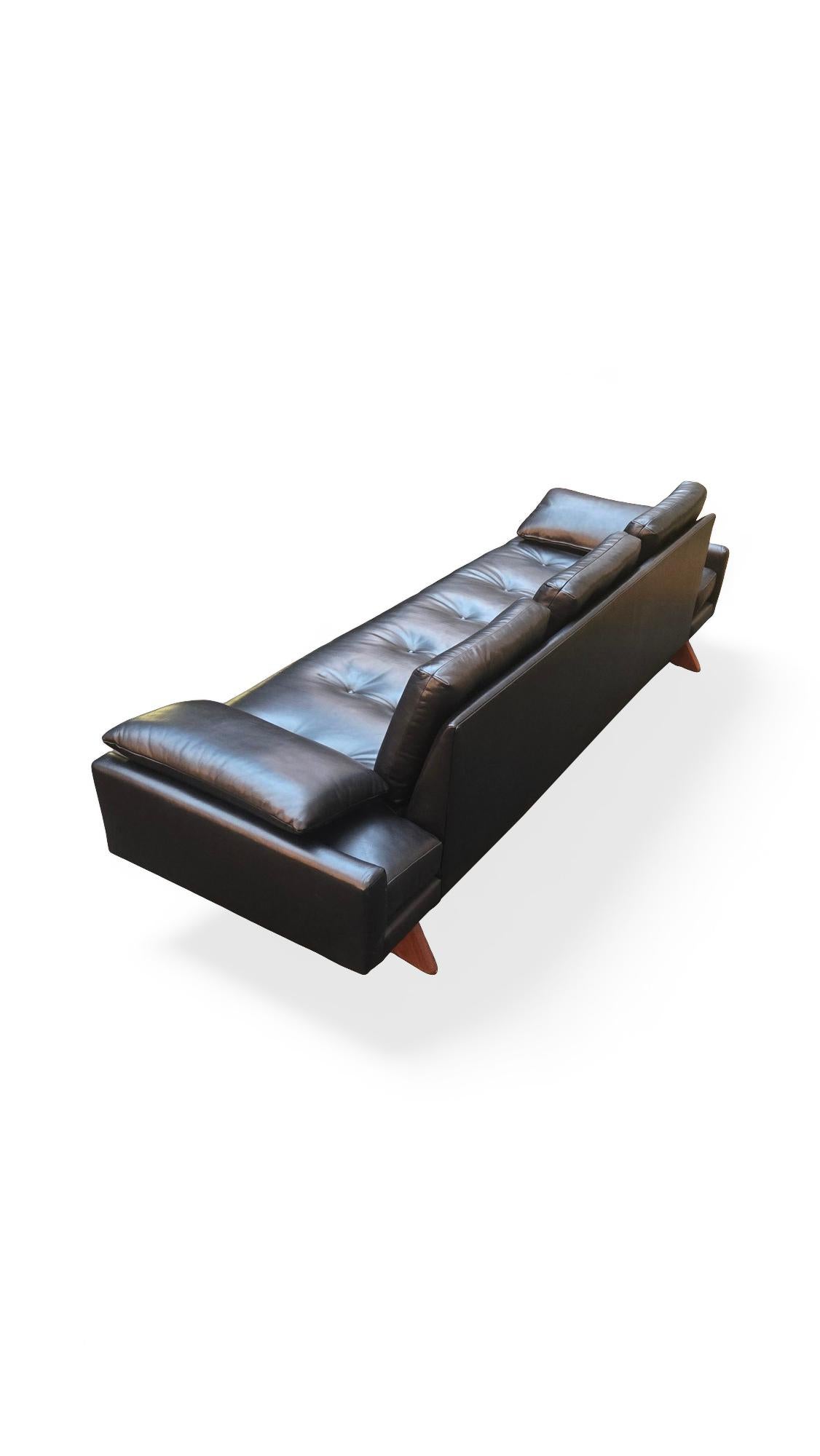 Adrian Pearsall for Craft Associates Sculpted Gondola Sofa For Sale 4