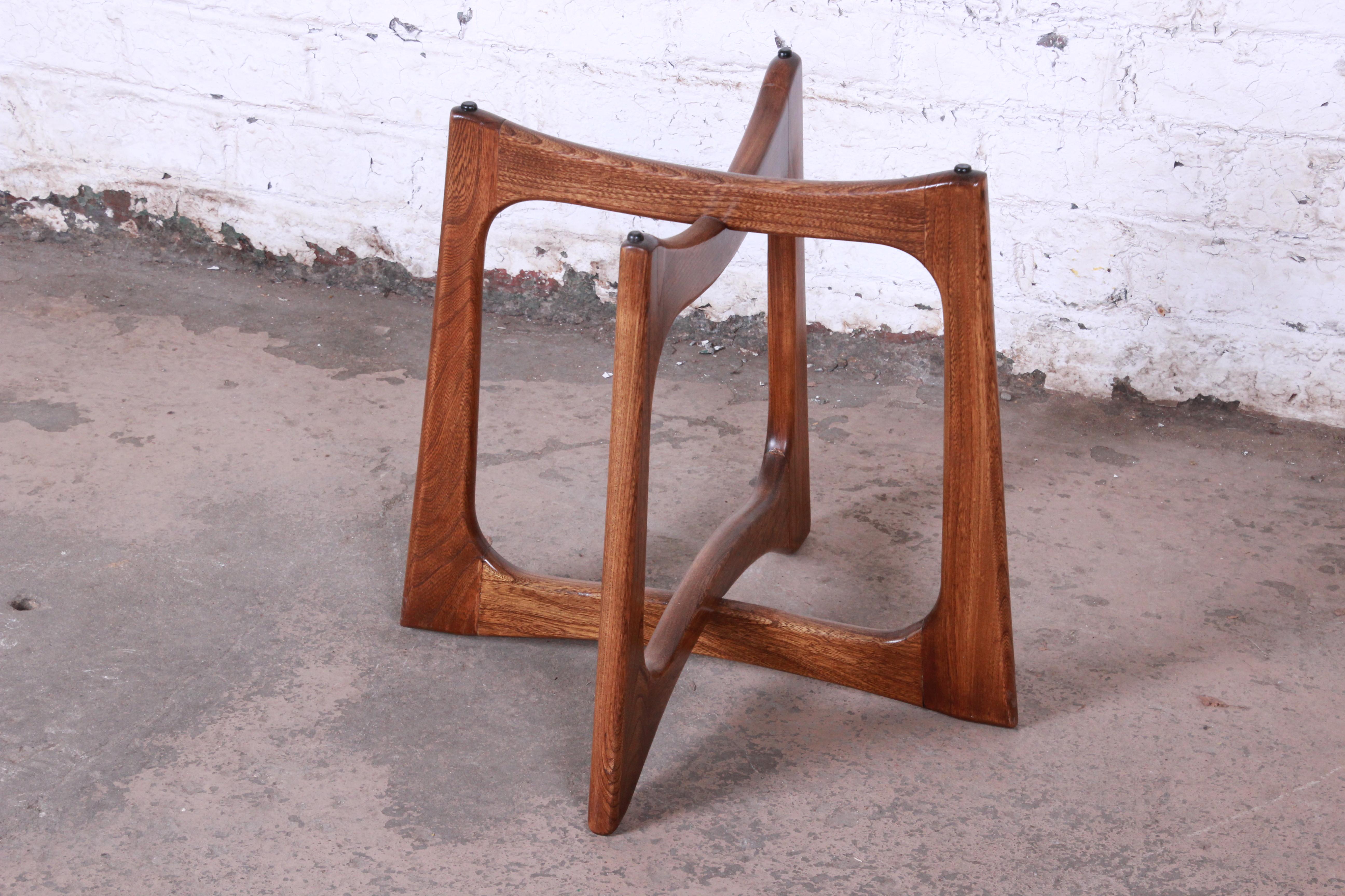 Adrian Pearsall for Craft Associates Sculpted Walnut Side Table, 1960s In Good Condition In South Bend, IN