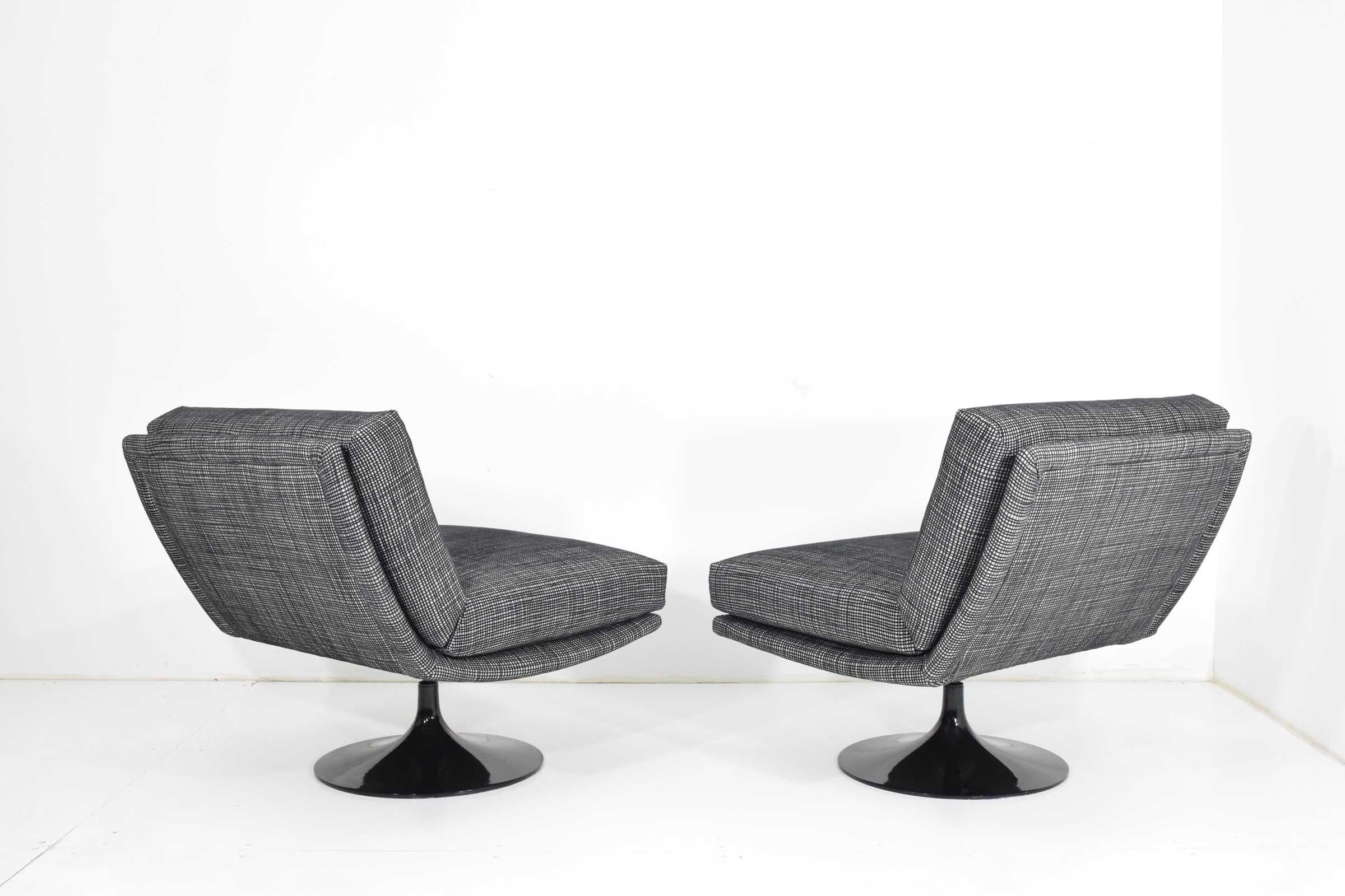 Adrian Pearsall for Craft Associates Swivel Lounge Chairs 1