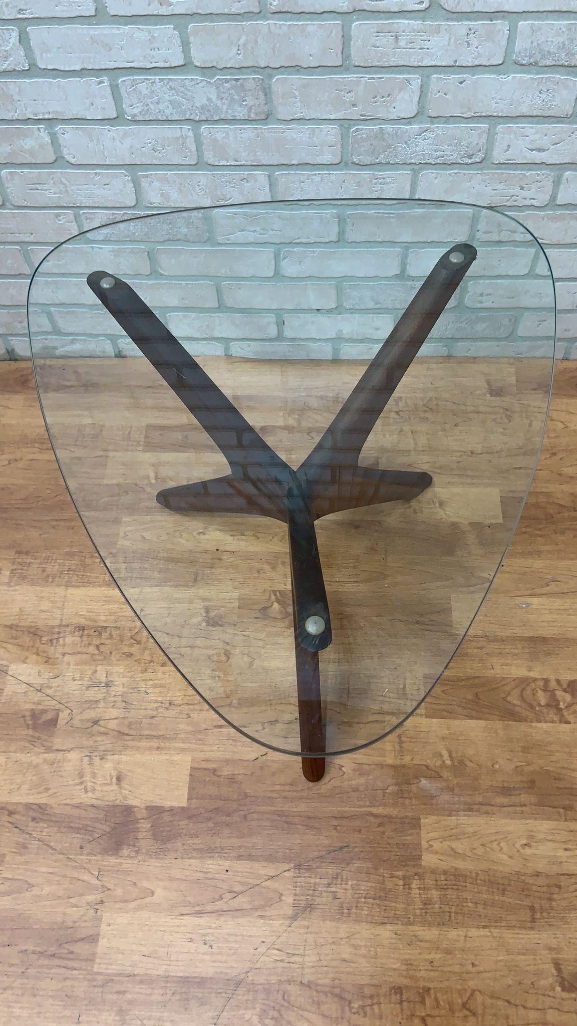 Mid Century Modern Adrian Pearsall Jacks Side Table In Good Condition For Sale In Chicago, IL
