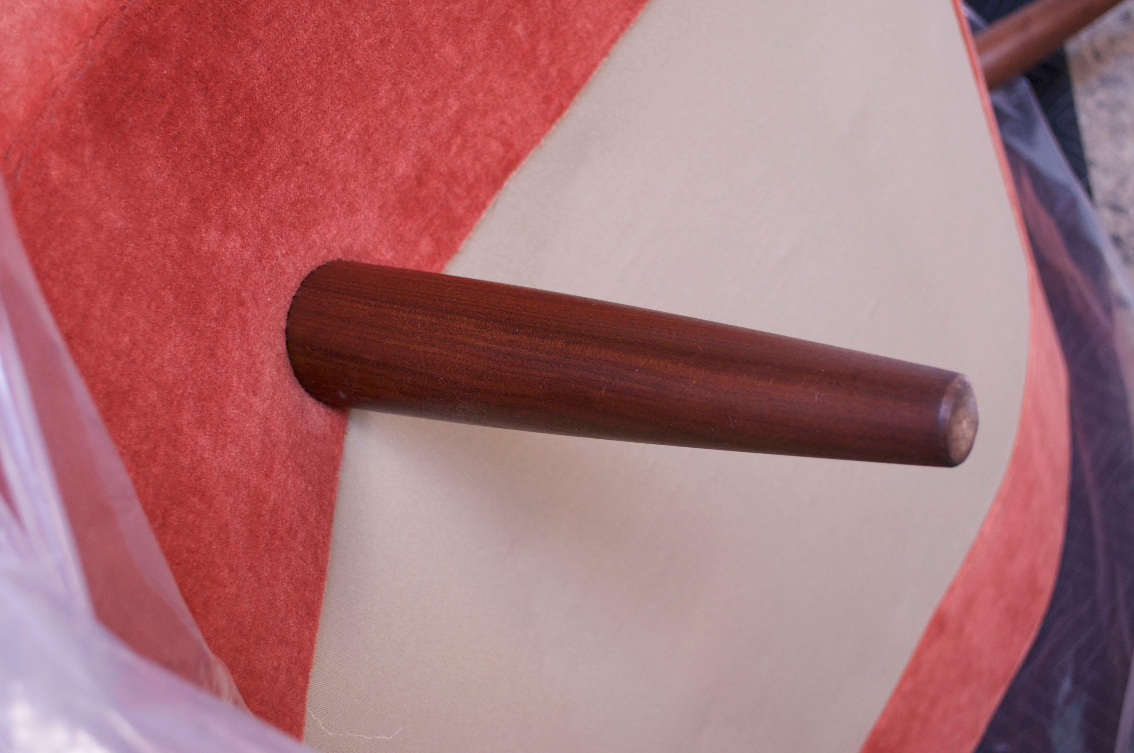 Adrian Pearsall for Craft Associates 'Wave' Chaise Lounge in Coral Mohair 11
