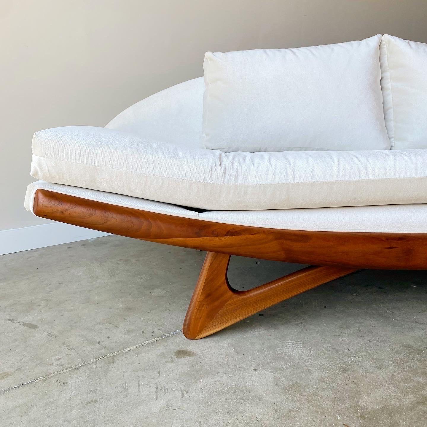 Adrian Pearsall Gondola Sofa, Adrian Pearsall In Excellent Condition For Sale In Raleigh, NC