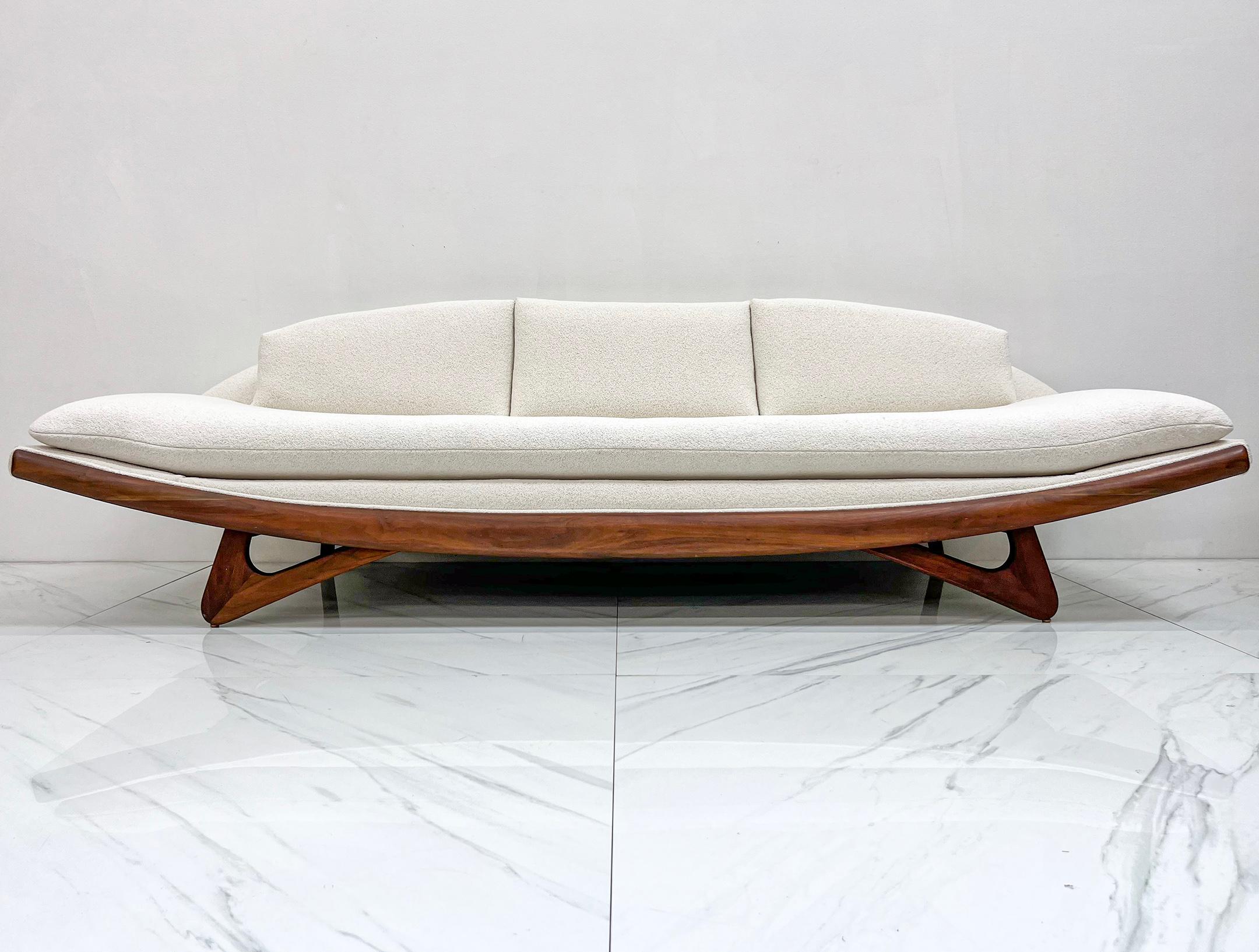 Bouclé Adrian Pearsall Gondola Sofa in Walnut Boucle, Craft Associates, 1960s