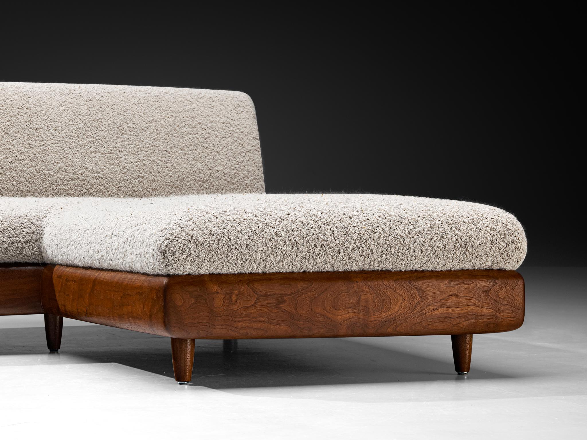 Adrian Pearsall Grand Boomerang Sofa aus Pierre Frey Bouclé (Moderne der Mitte des Jahrhunderts) im Angebot