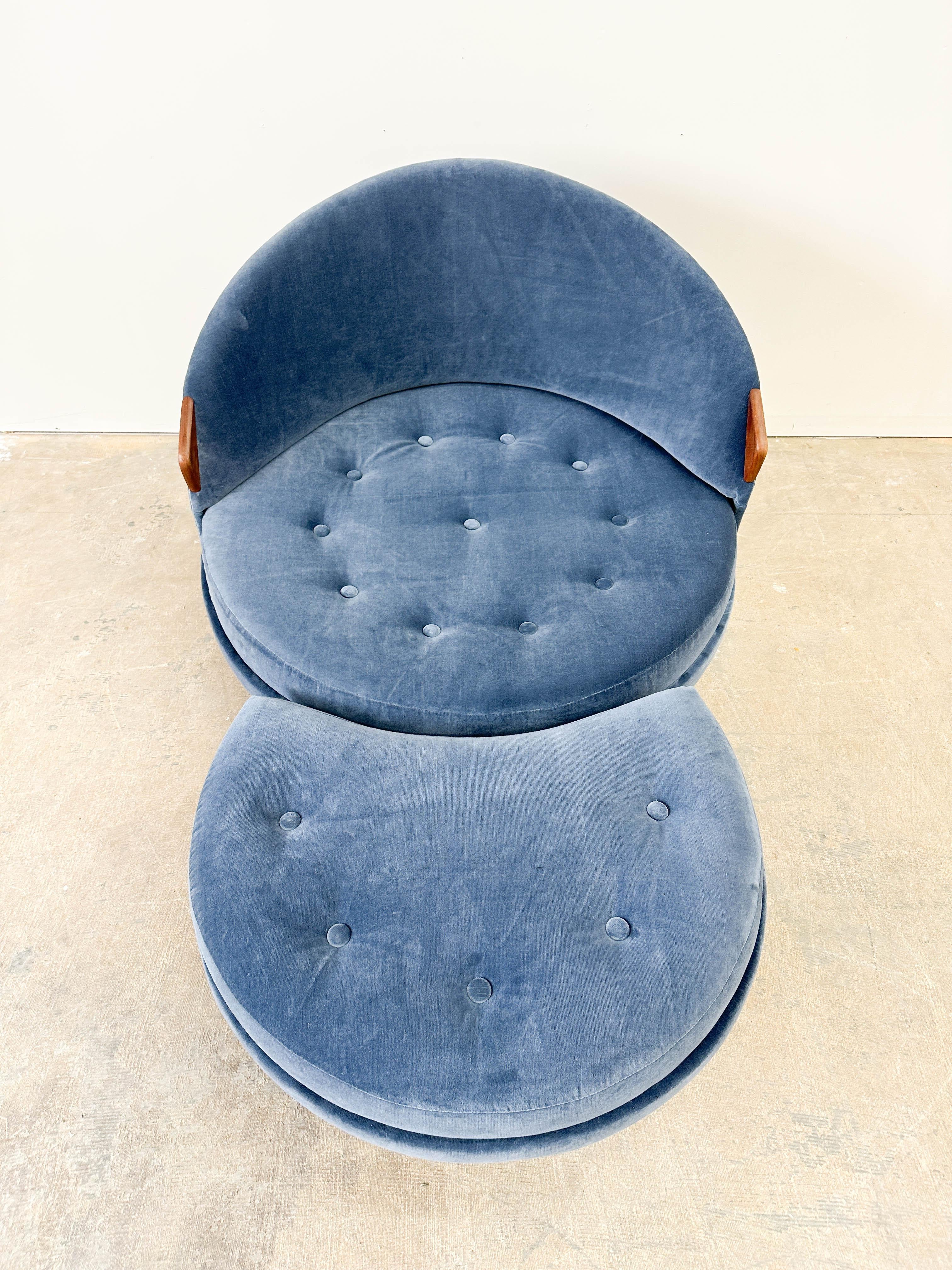 Adrian Pearsall 'Havana' chair and ottoman For Sale 1