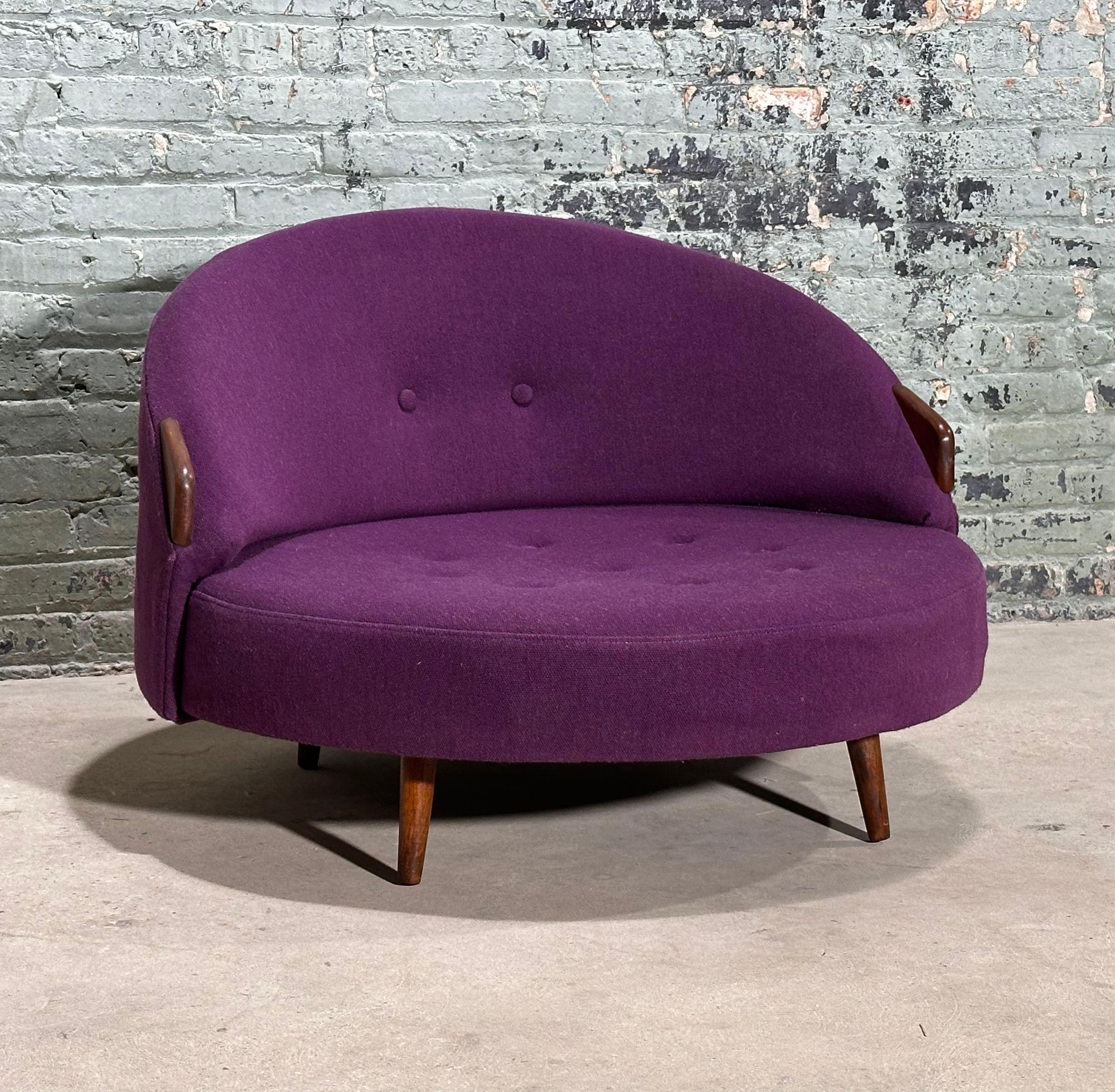Adrian Pearsall Havanna Lounge Chair, 1970. Original-Polsterung in ausgezeichnetem Zustand.
Maße: 37