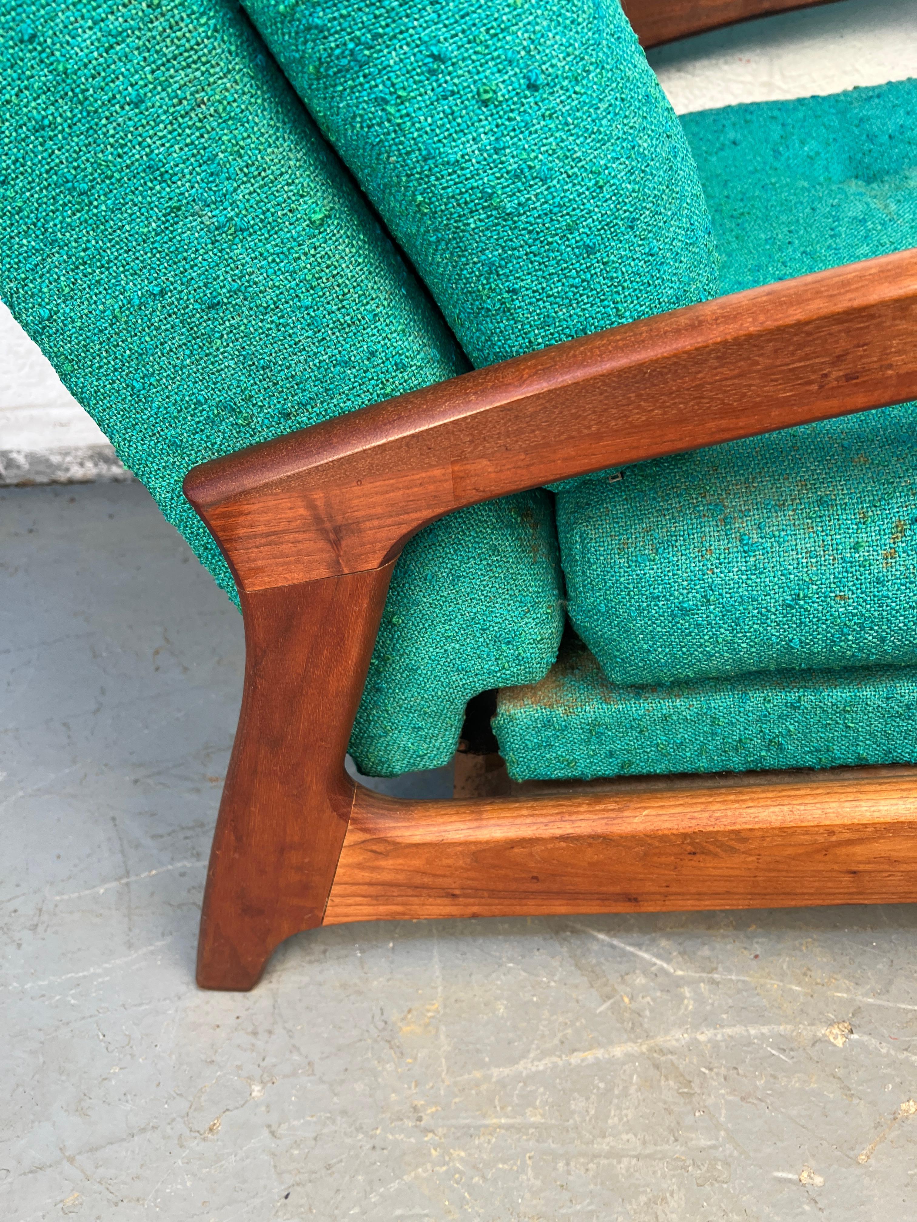 Adrian Pearsall Chaise longue à dossier haut en noyer en vente 5