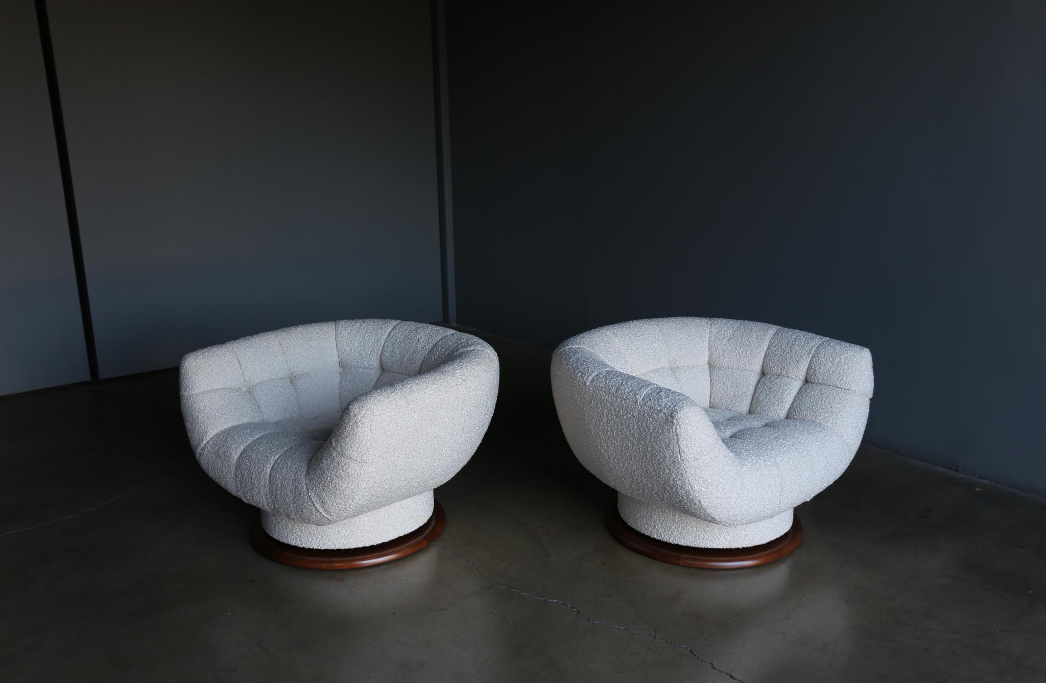 Adrian Pearsall Large Scale Swivel Lounge Chairs for Craft Associates, 1977 7