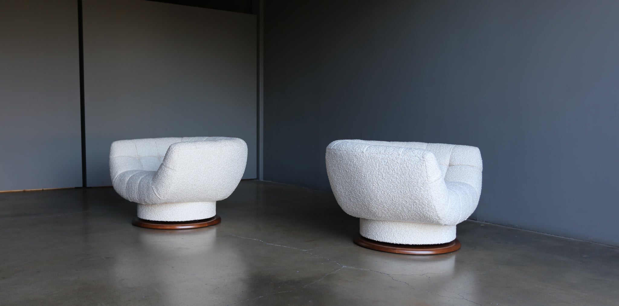 Adrian Pearsall large scale swivel lounge chairs for craft associates, 1977. This pair has been professionally restored.