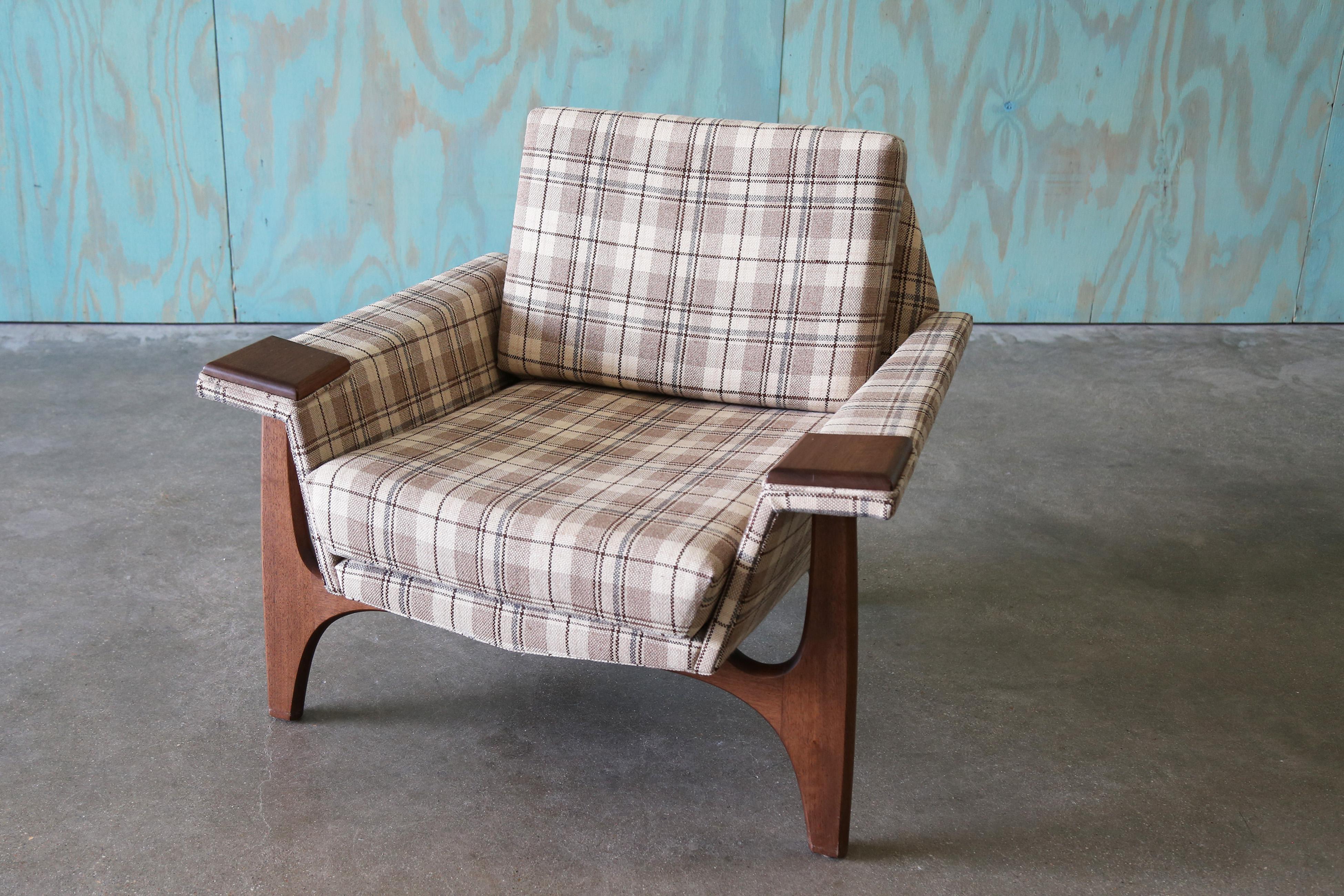 Adrian Pearsall Lounge Chair for Craft Associates Walnut Paws Mid Century Style For Sale 6
