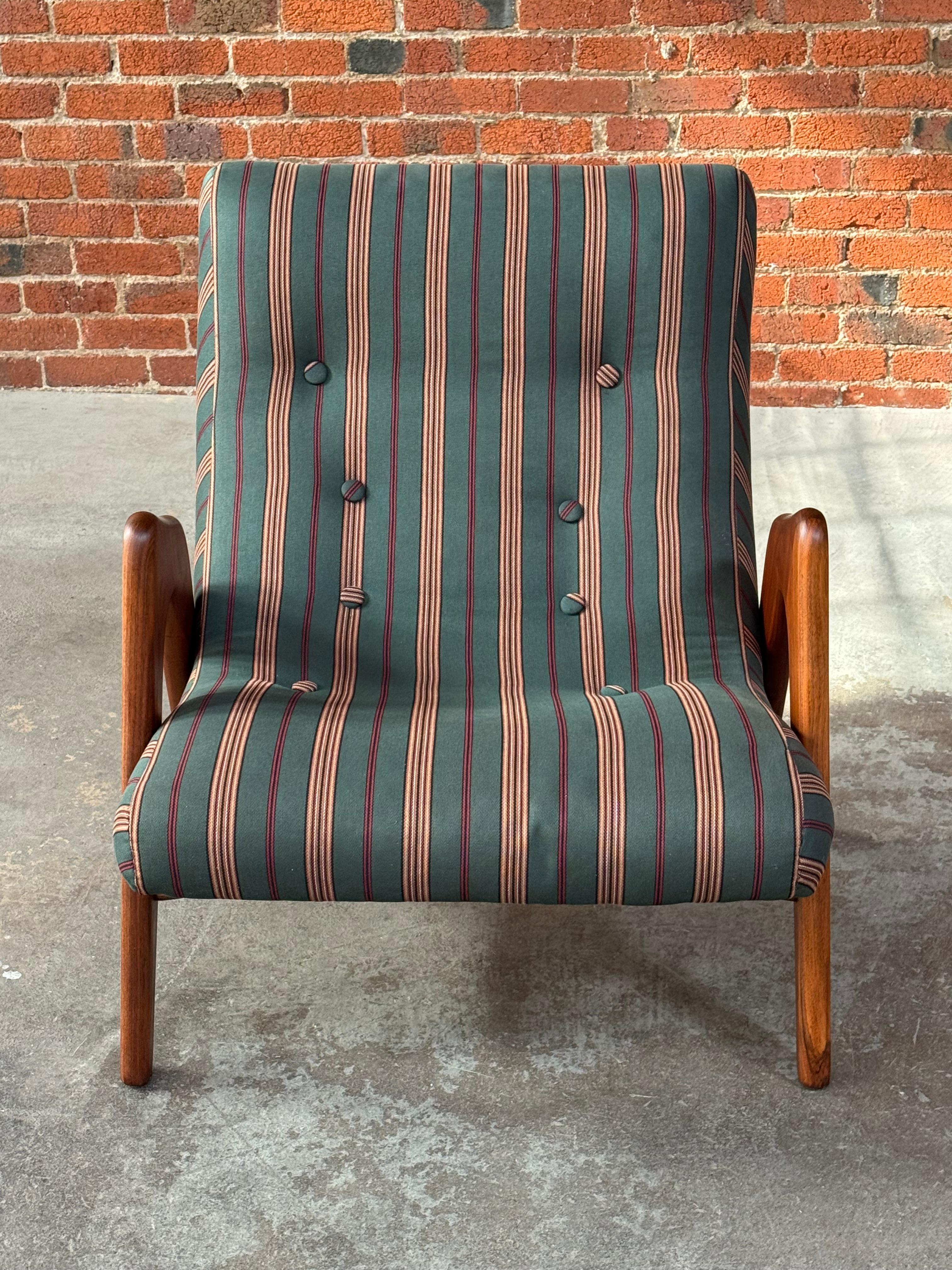 Chaise longue Adrian Pearsall en noyer Circa 1960 Organic Modern en vente 2