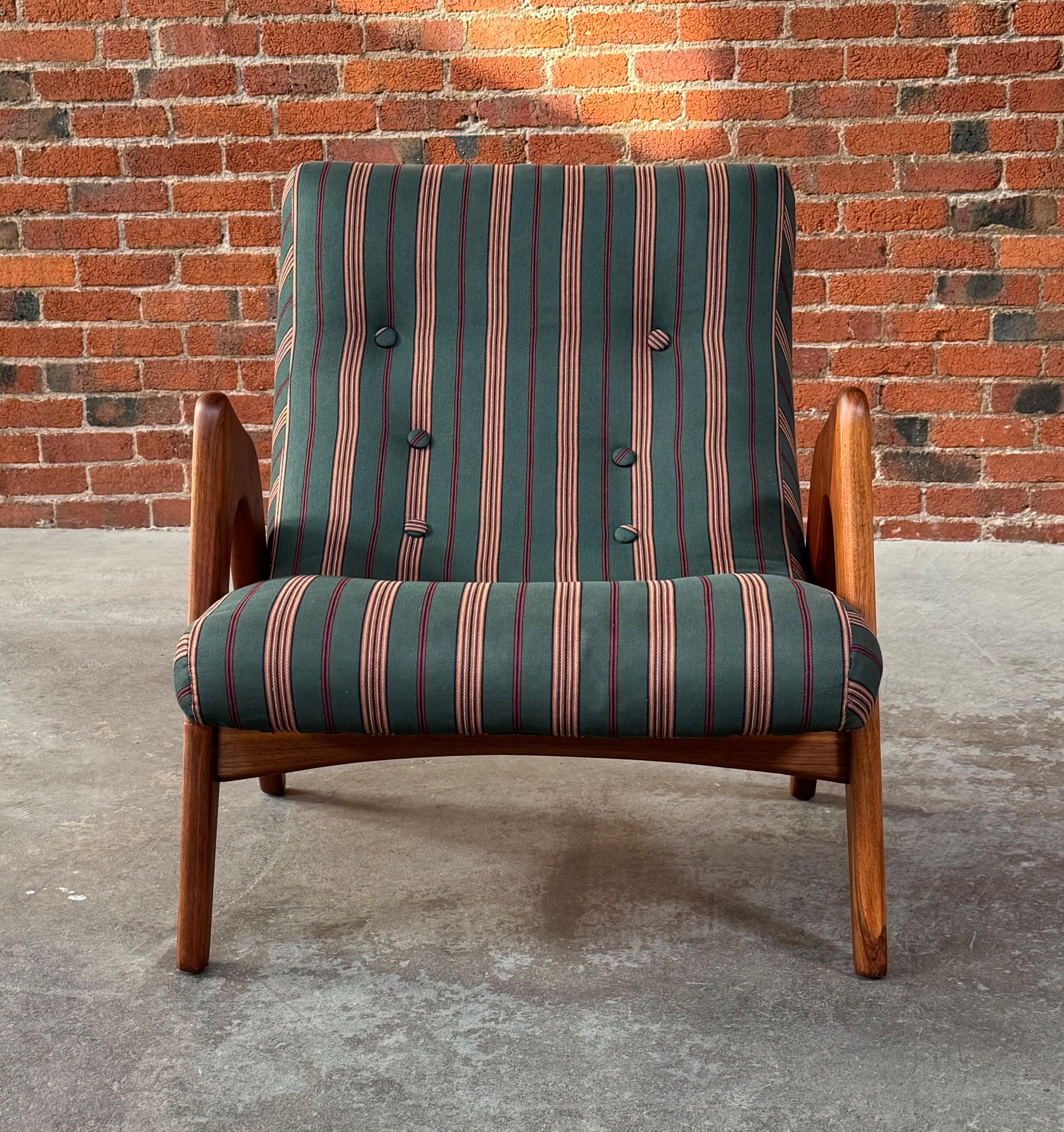 Chaise longue Adrian Pearsall en noyer Circa 1960 Organic Modern en vente 3