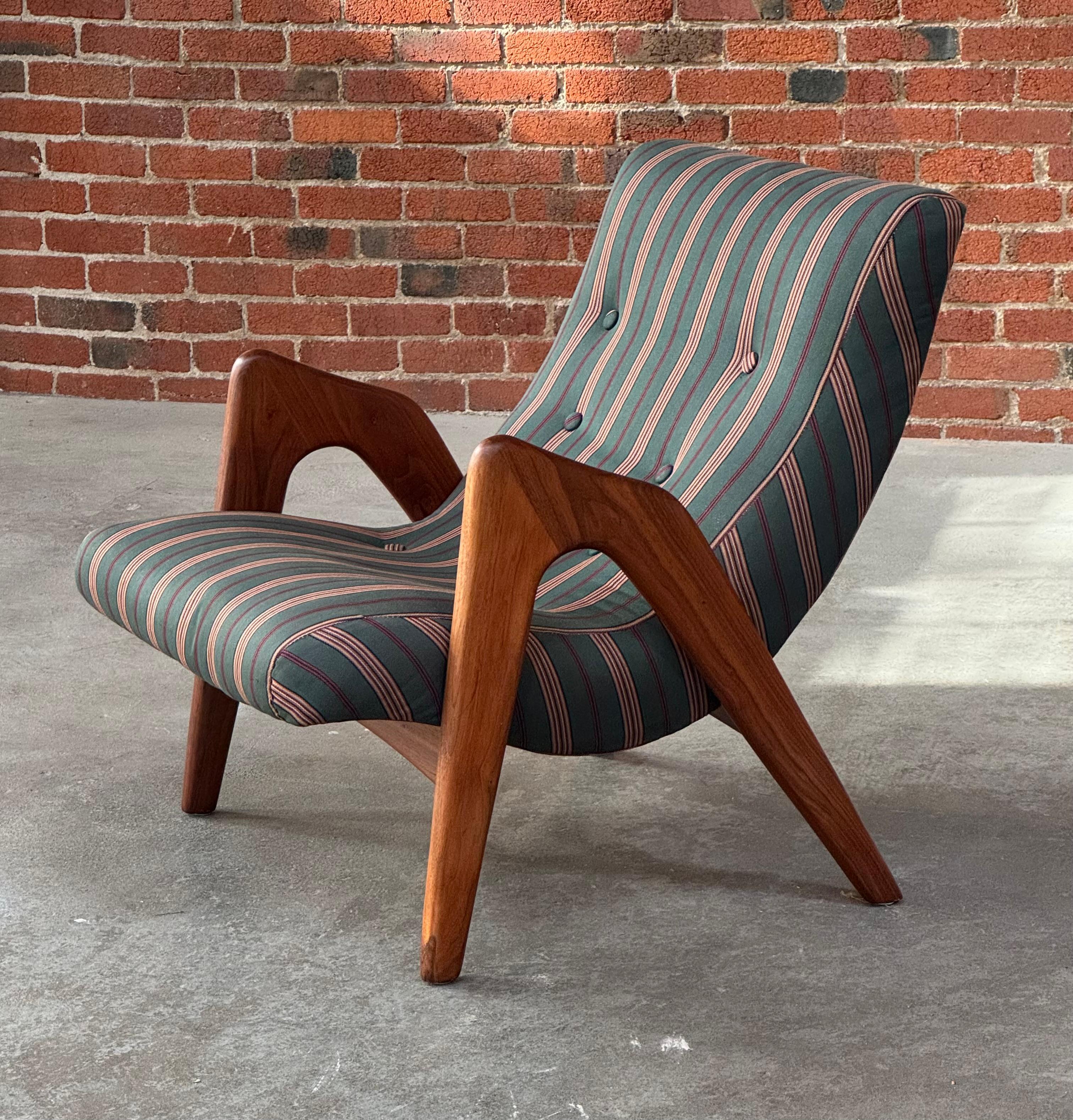 Chaise longue Adrian Pearsall en noyer Circa 1960 Organic Modern Bon état - En vente à Oakland, CA