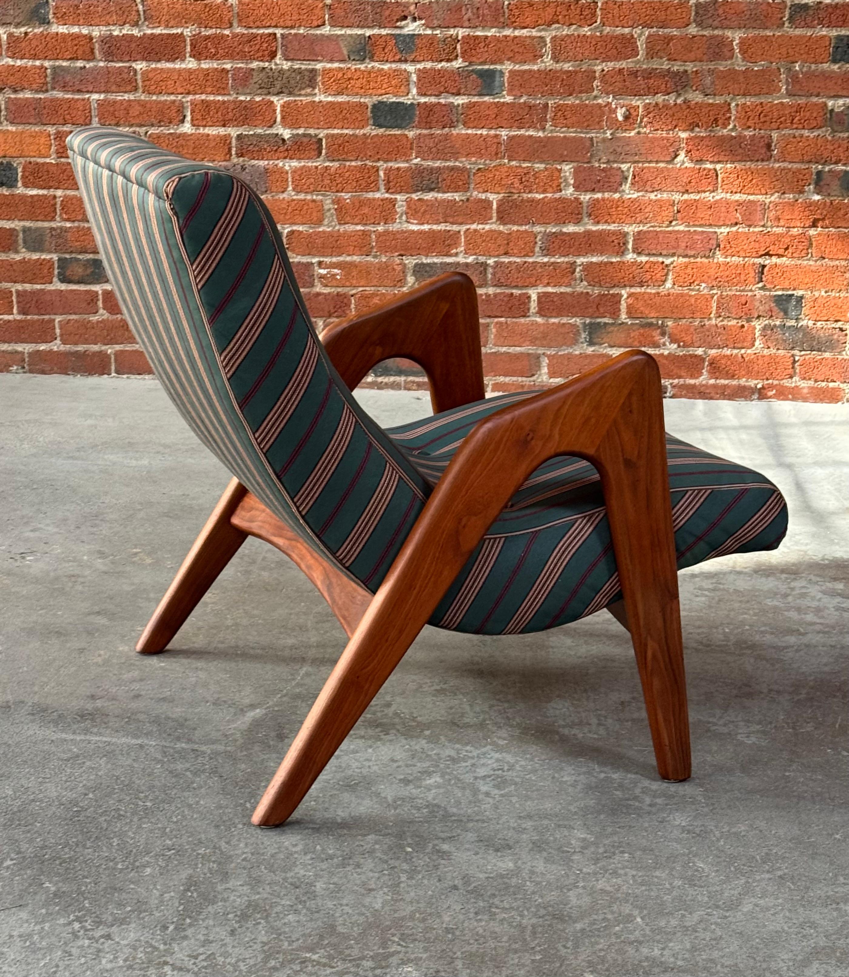 Tissu Chaise longue Adrian Pearsall en noyer Circa 1960 Organic Modern en vente