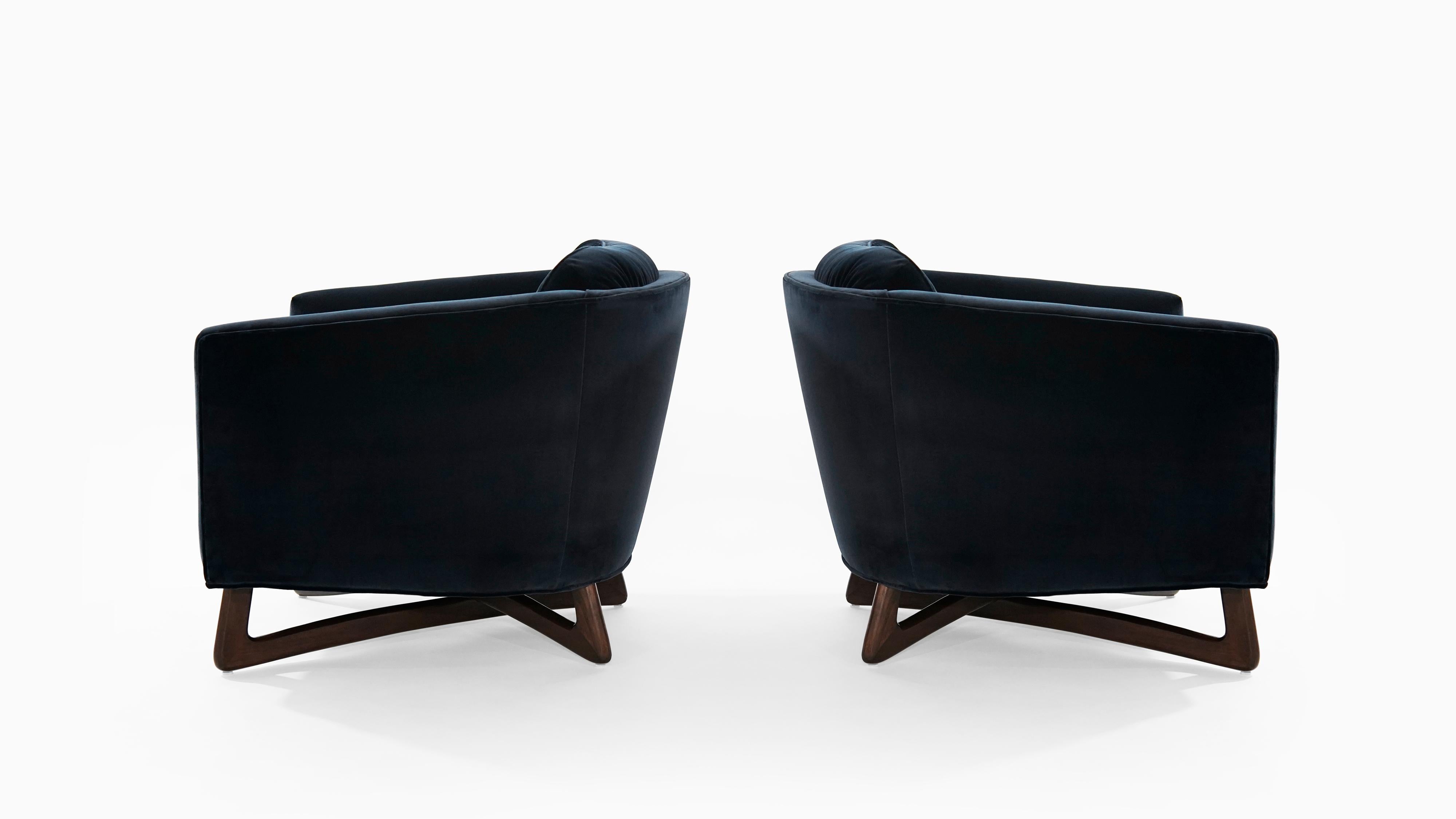 Adrian Pearsall Lounge Chairs in Navy Blue Velvet, circa 1950s In Excellent Condition In Westport, CT