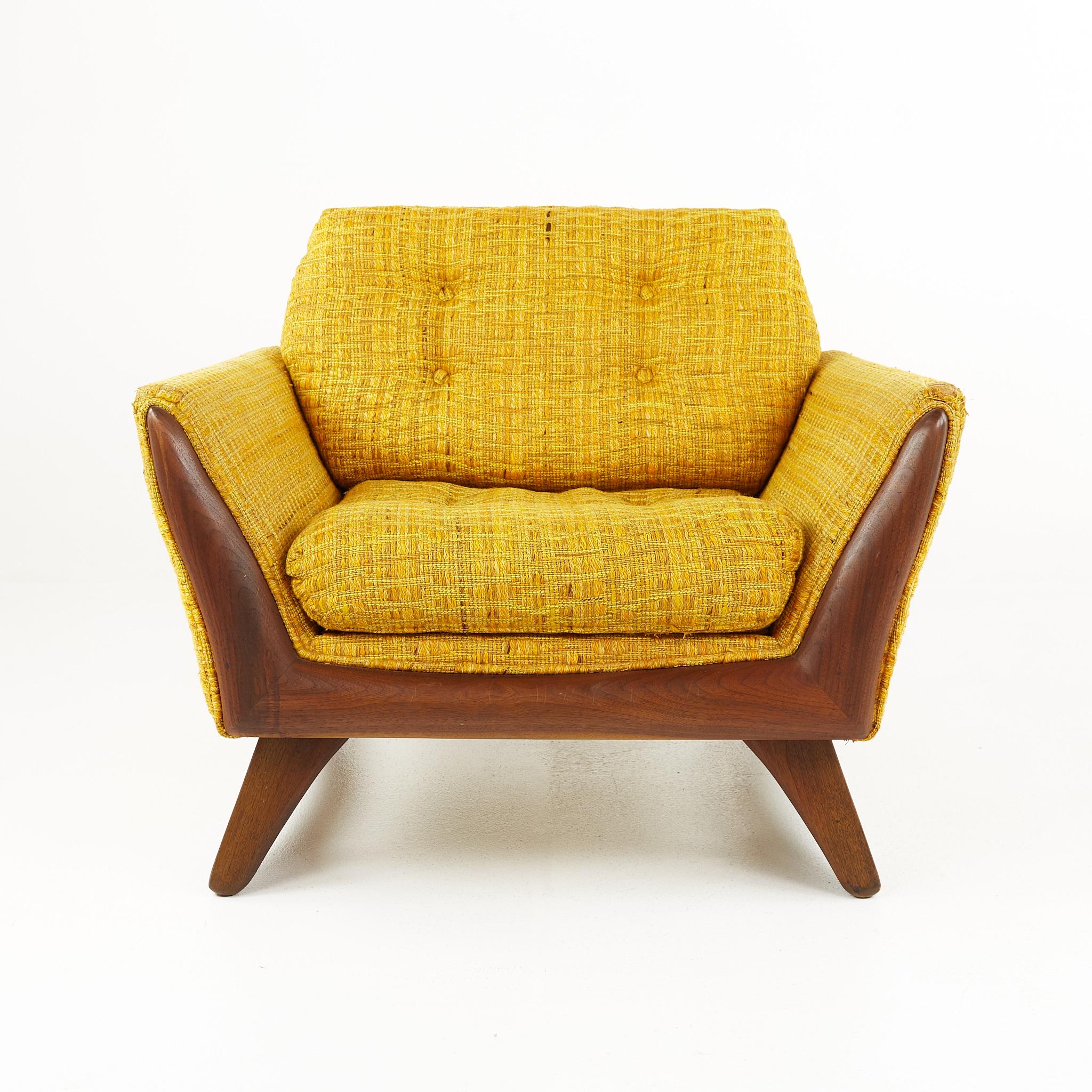 Adrian Pearsall mid century lounge chair yellow

This chair measures: 33 wide x 32 deep x 27.5 inches high with a seat height of 16 and arm height of 21.5 inches

All pieces of furniture can be had in what we call restored vintage condition.
