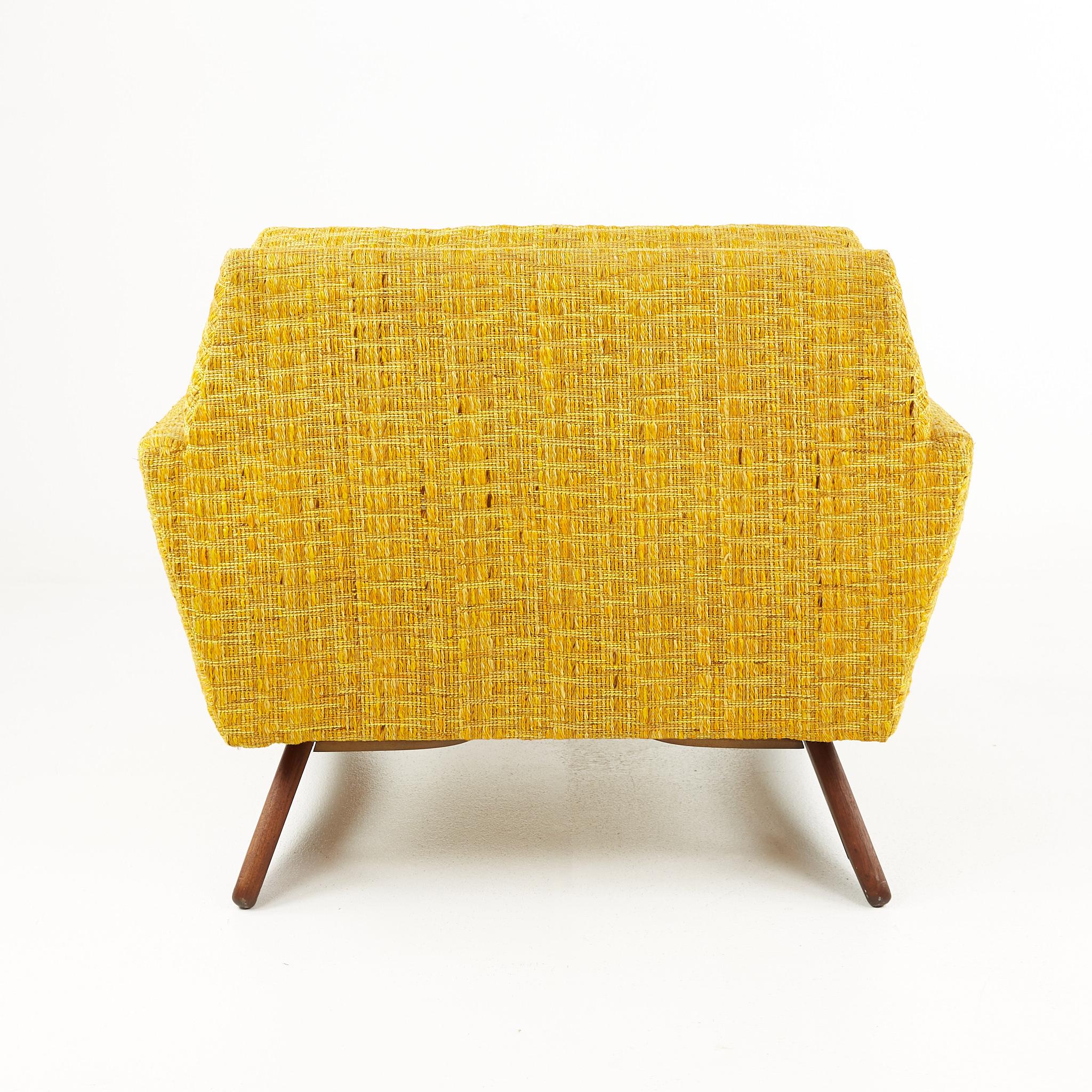 Adrian Pearsall Mid Century Lounge Chair Yellow In Good Condition In Countryside, IL