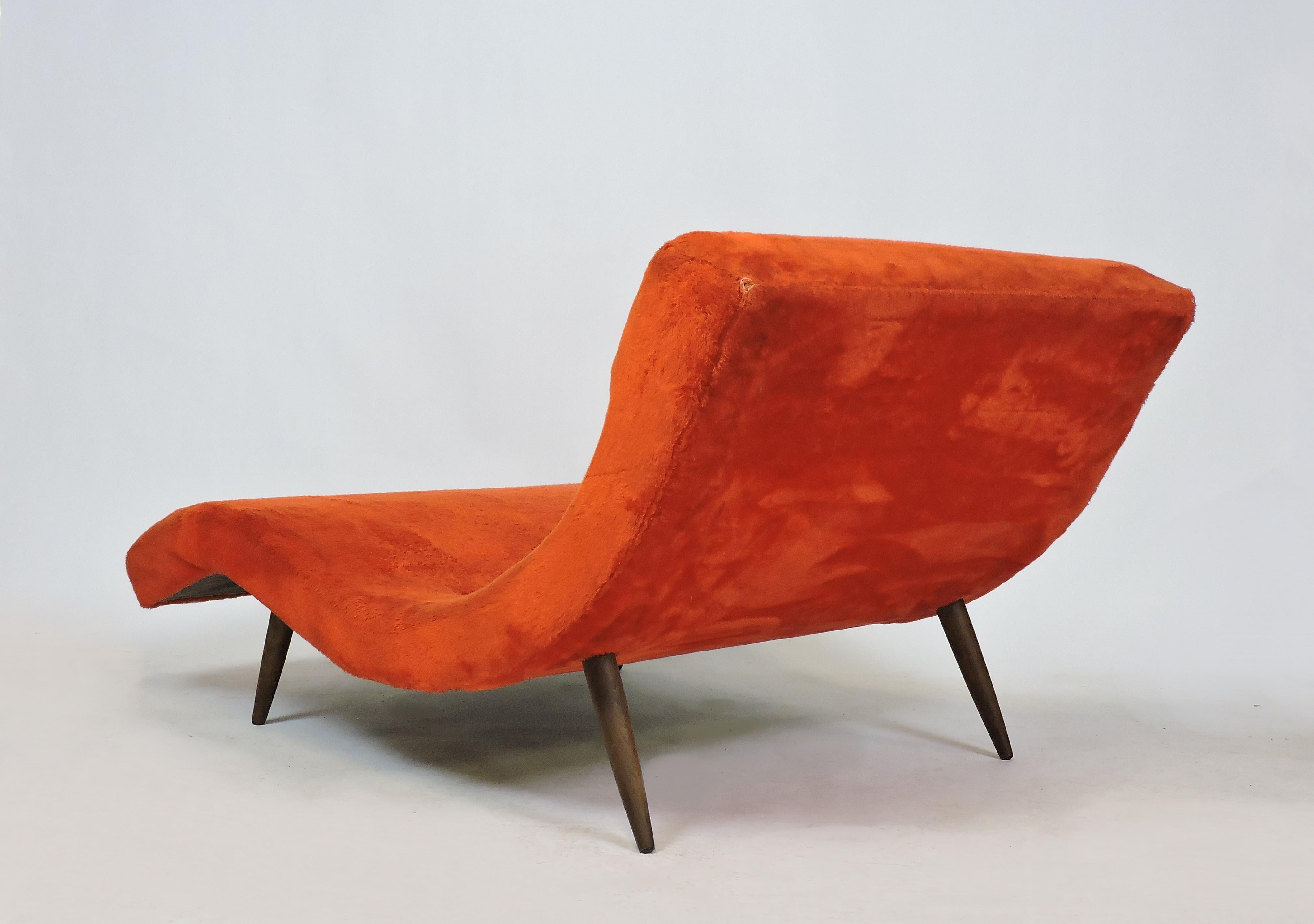 Adrian Pearsall Mid-Century Modern Wave Chaise Lounge Chair Sofa Model 108-C In Good Condition In Chesterfield, NJ