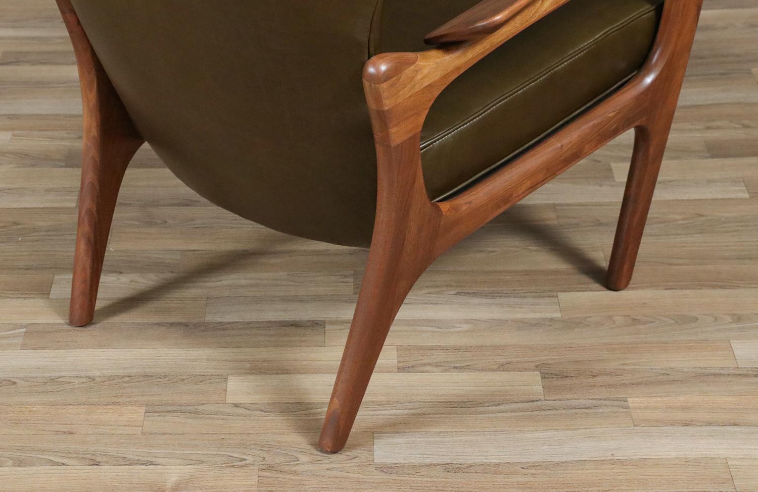 Adrian Pearsall Model 2291-C Leather Wingback Chairs for Craft Associates For Sale 10