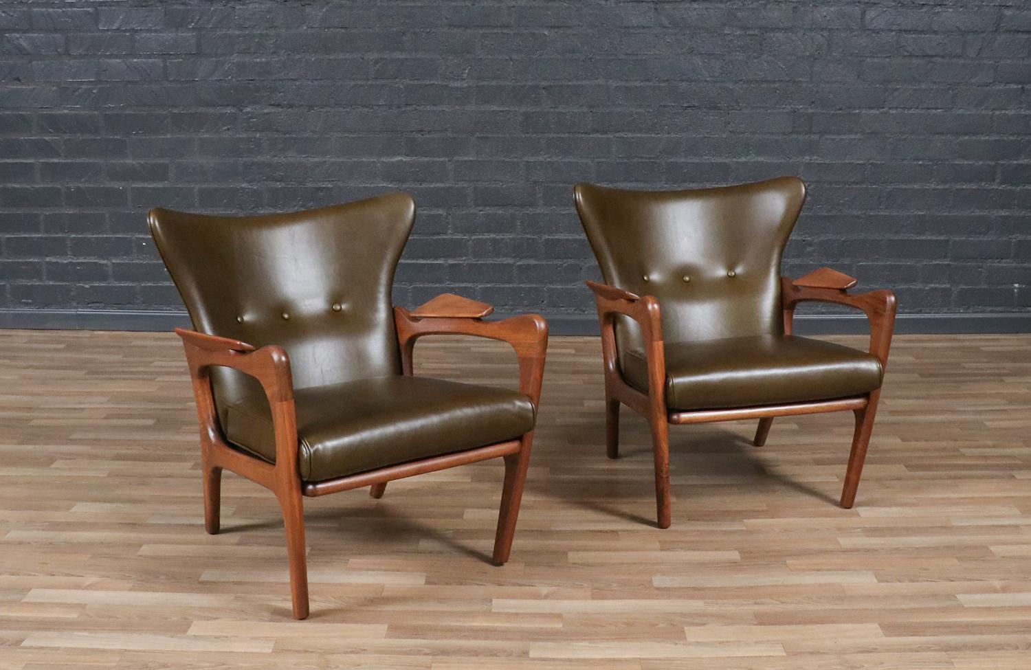 ________________________________________

Transforming a piece of Mid-Century Modern furniture is like bringing history back to life, and we take this journey with passion and precision. With over 17 years of artisanal expertise, our Los Angeles