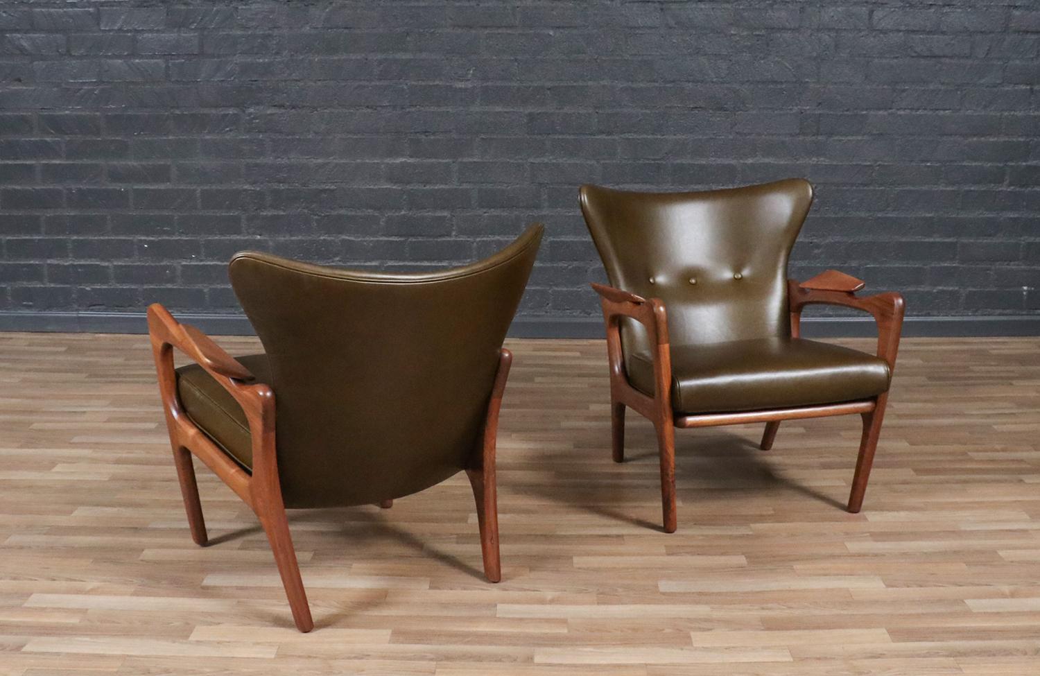Mid-Century Modern Adrian Pearsall Model 2291-C Leather Wingback Chairs for Craft Associates For Sale