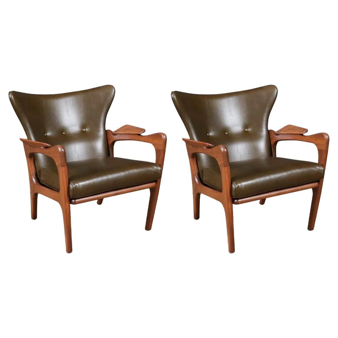 Adrian Pearsall Model 2291-C Leather Wingback Chairs for Craft Associates For Sale