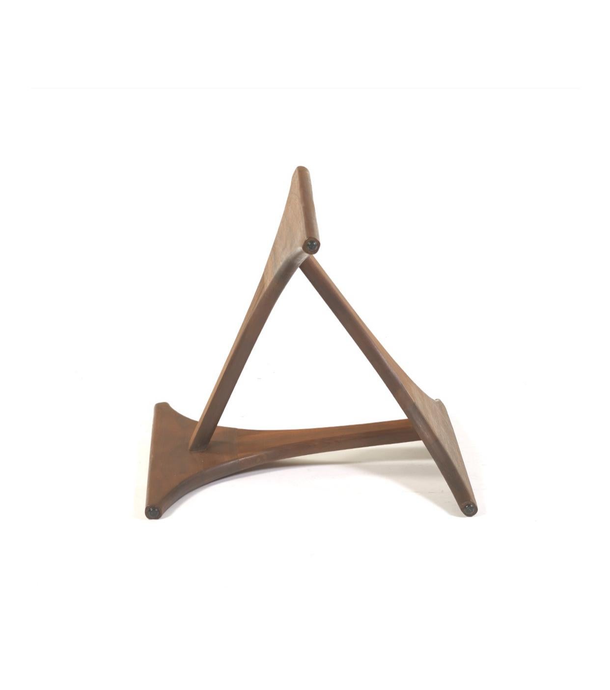 Adrian Pearsall Oiled Walnut Triangular Side Table In Good Condition For Sale In Chicago, IL
