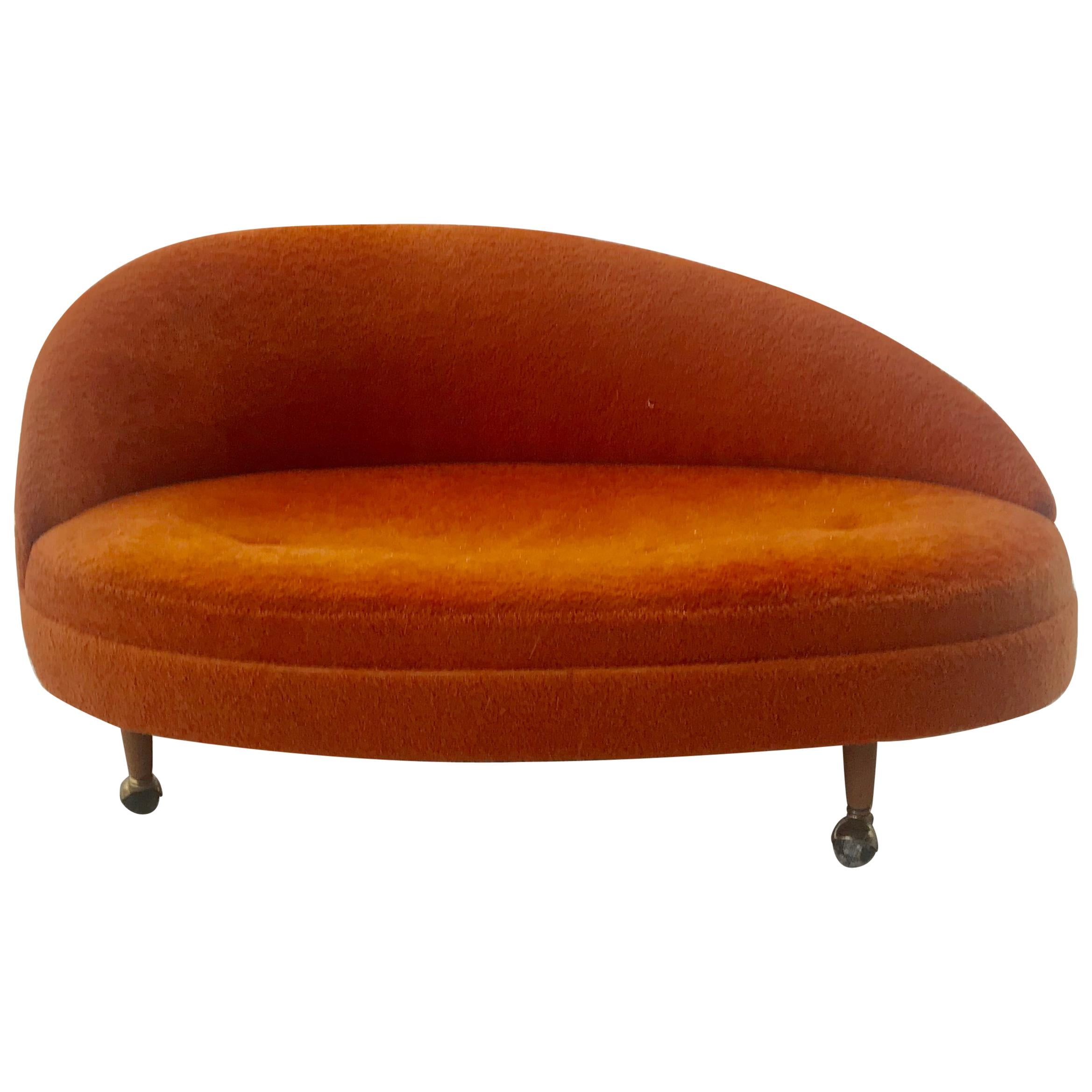 Adrian Pearsall Oval / Egg Pop 1970s Chaise Lounge on Castors