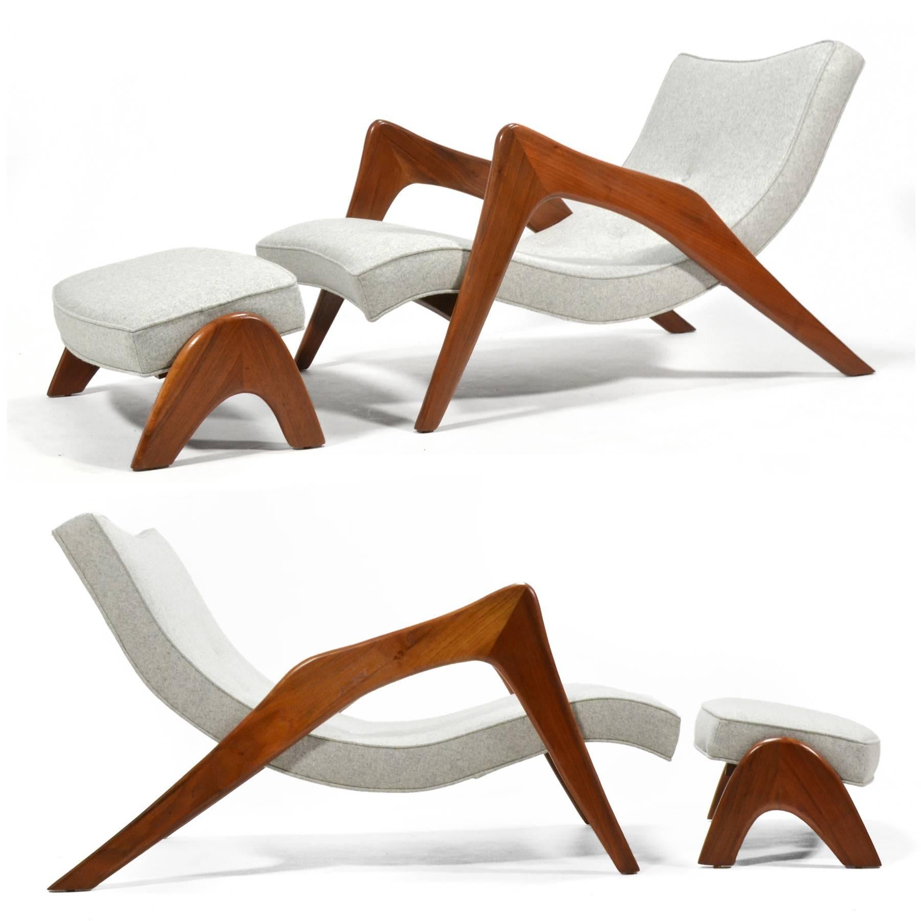 Adrian Pearsall Pair of Crescent Lounge Chairs and Ottomans 3