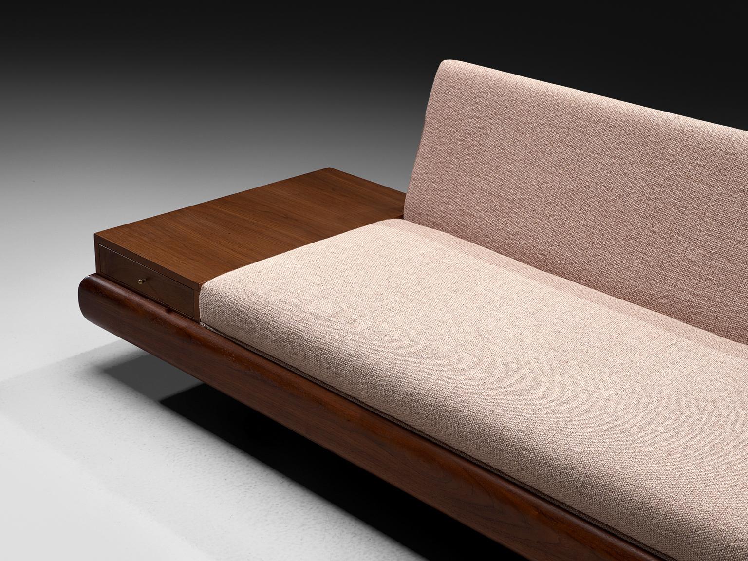 Mid-Century moderno Divano a piattaforma Adrian Pearsall in noce e tappezzeria rosa pastello in vendita