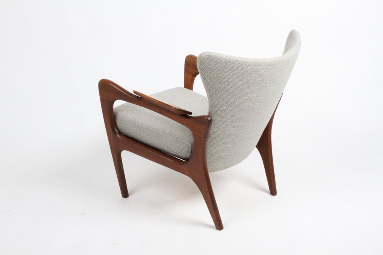 Adrian Pearsall Sculptural Walnut Frame Wingback Lounge Chair for Craft Assoc.  For Sale 5