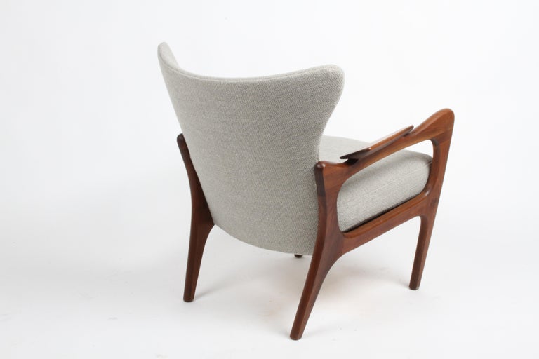 Adrian Pearsall Sculptural Walnut Frame Wingback Lounge Chair for Craft Assoc.  For Sale 2