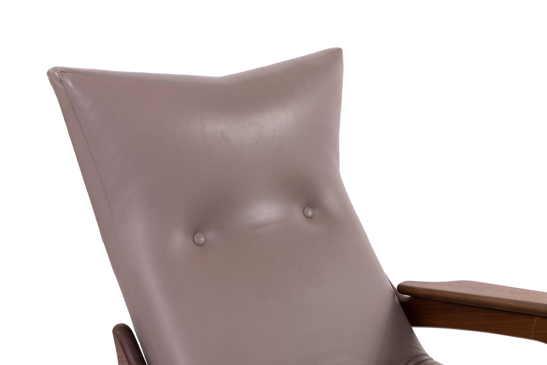 Skulpturaler Adrian Pearsall Loungesessel und Ottomane, 1970er Jahre (Ende des 20. Jahrhunderts) im Angebot