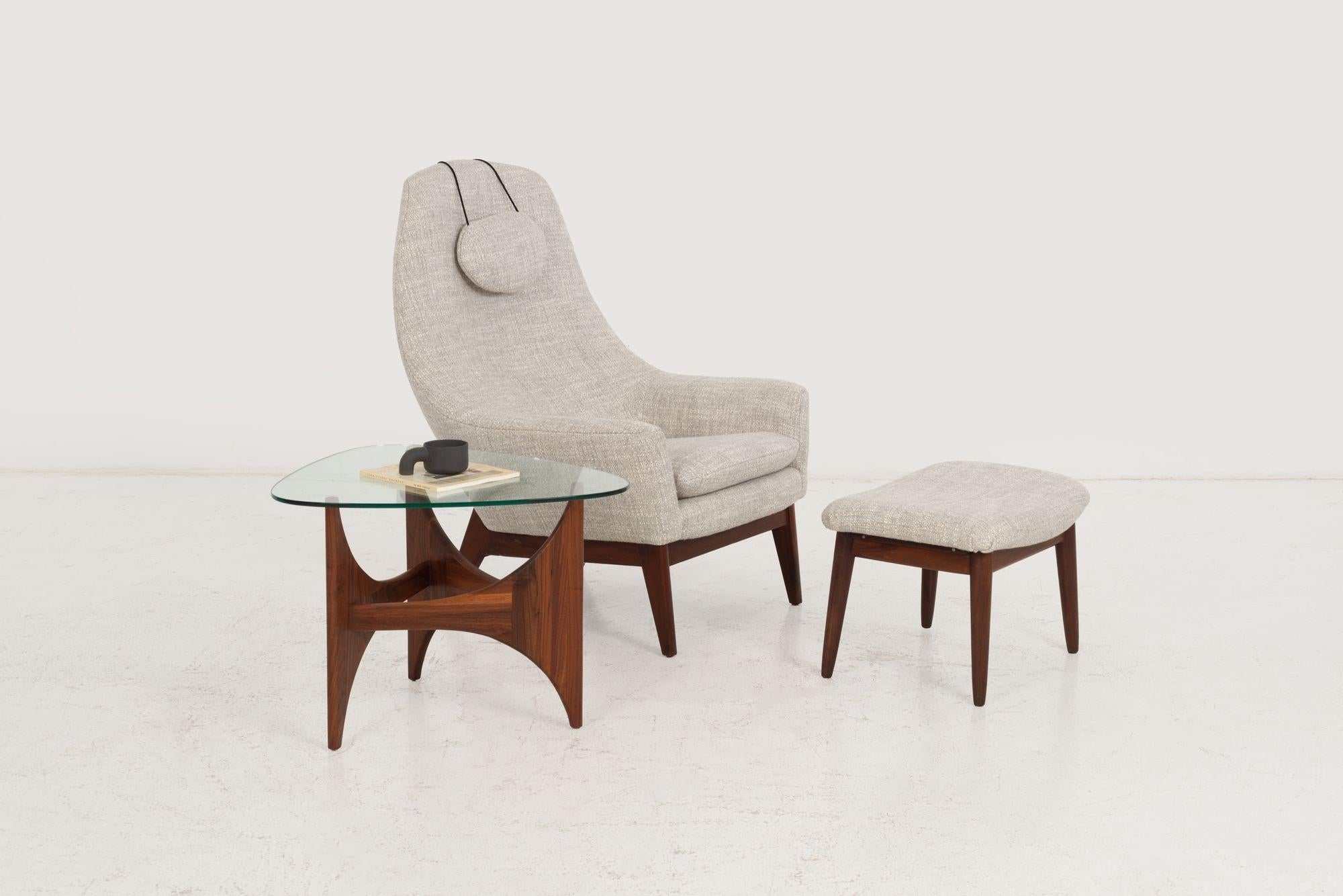 Mid-Century Modern Adrian Pearsall Side Table for Craft Associates in Oiled Walnut 1965