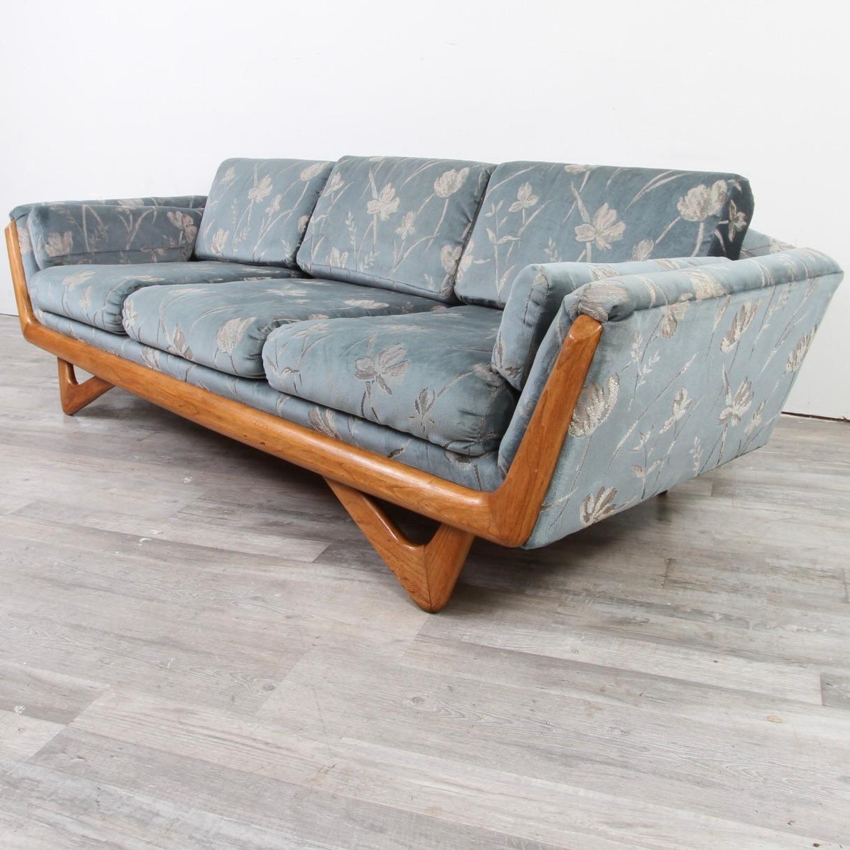 20th Century Adrian Pearsall Style Gondola Sofa by Bassett Prestige For Sale