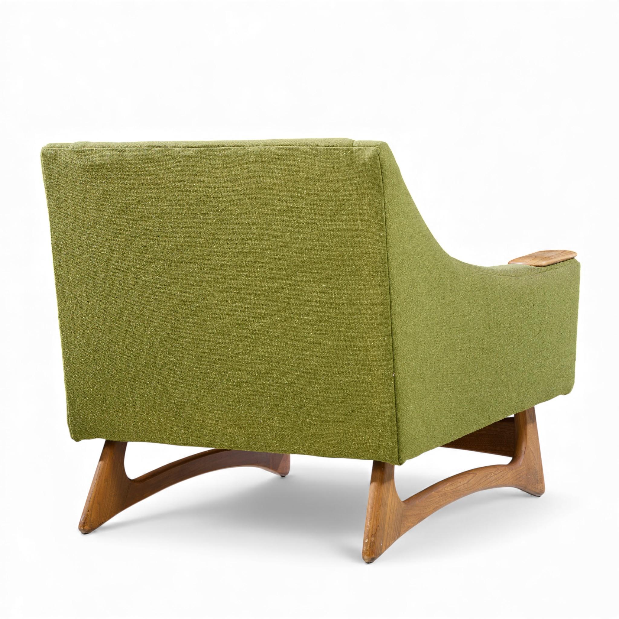 Adrian Pearsall Style Kroehler American Leisure Walnut Lounge Chairs - Pair im Angebot 4