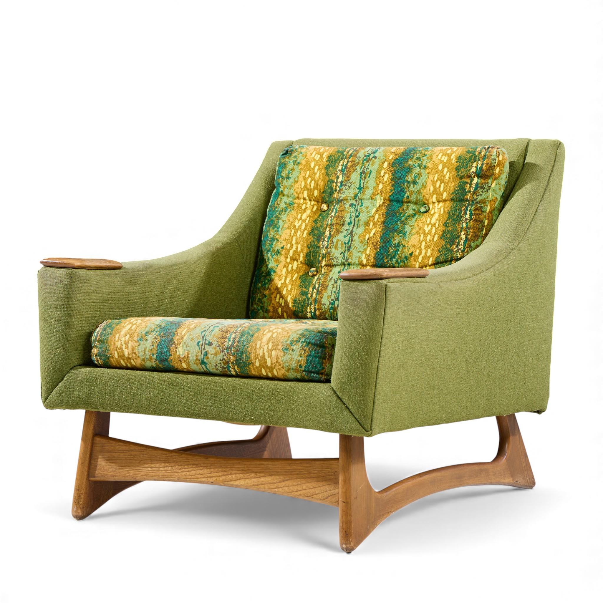 Adrian Pearsall Style Kroehler American Leisure Walnut Lounge Chairs - Pair (Polster) im Angebot